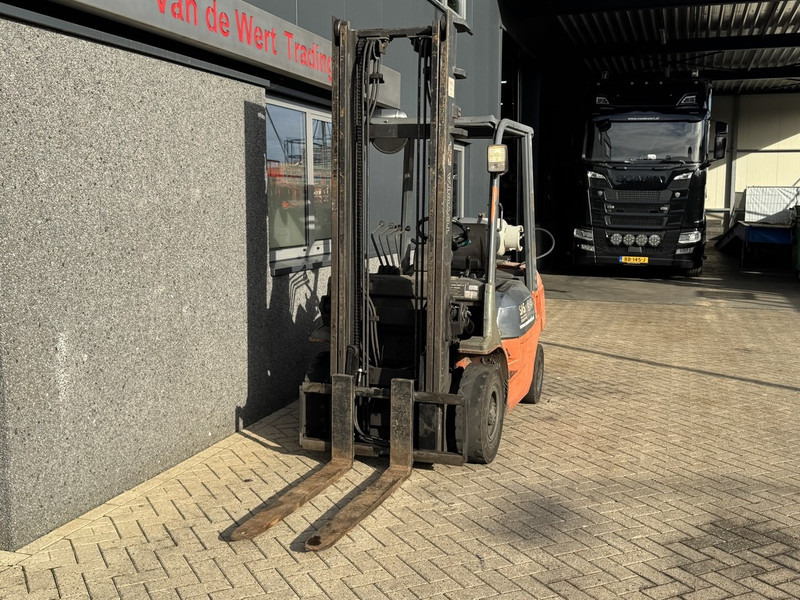 Toyota 42-7FGF25 duplo 400 3e / 4e Functie LPG 2001 - Υγραεριοκίνητο περονοφόρο: φωτογραφία 3 Toyota 42-7FGF25 duplo 400 3e / 4e Functie LPG 2001 - Υγραεριοκίνητο περονοφόρο: φωτογραφία 3