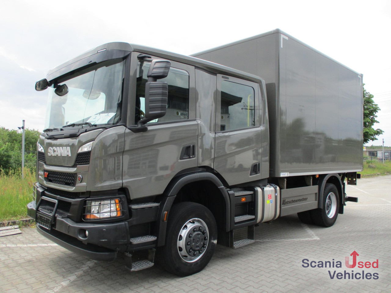 SCANIA P 370 B4x4HA Koffer mit Lbw. - Φορτηγό κόφα: φωτογραφία 1 SCANIA P 370 B4x4HA Koffer mit Lbw. - Φορτηγό κόφα: φωτογραφία 1