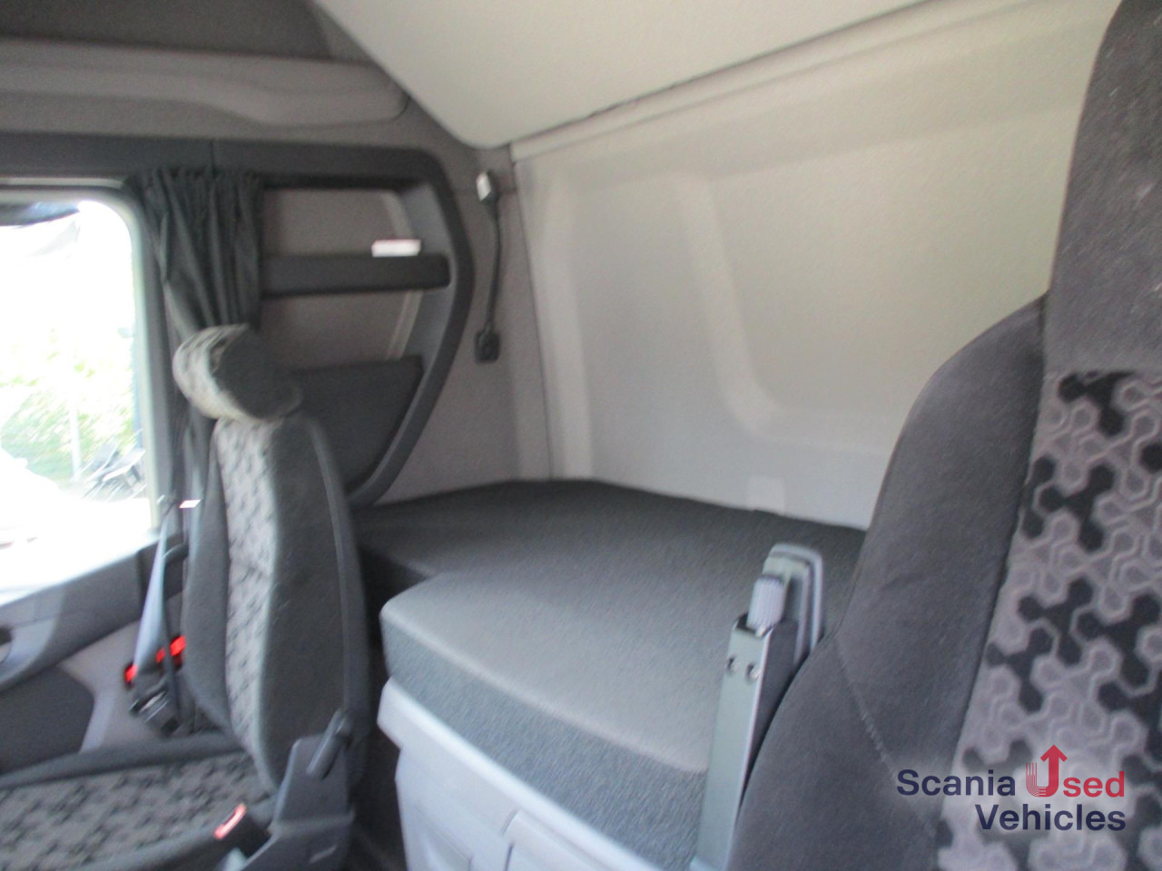 SCANIA R 460 A4x2NA / 2-Kreis Hydr. / Navi / LED / ADR AT - Τράκτορας: φωτογραφία 3 SCANIA R 460 A4x2NA / 2-Kreis Hydr. / Navi / LED / ADR AT - Τράκτορας: φωτογραφία 3