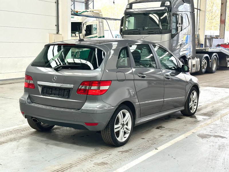Mercedes-Benz B-Klasse 180 CDI - Λιμουζίνα/ Sedan: φωτογραφία 5 Mercedes-Benz B-Klasse 180 CDI - Λιμουζίνα/ Sedan: φωτογραφία 5