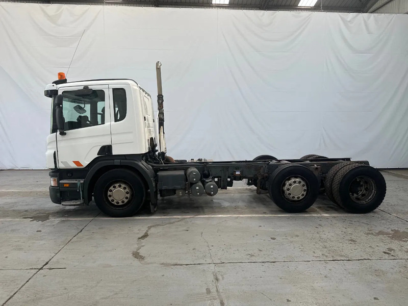 Scania P230 6X2 / Essieu relevable directionnel / Stuurbare liftas / Steerable lift axle / RETARDER / 481205 - Φορτηγό σασί: φωτογραφία 2 Scania P230 6X2 / Essieu relevable directionnel / Stuurbare liftas / Steerable lift axle / RETARDER / 481205 - Φορτηγό σασί: φωτογραφία 2