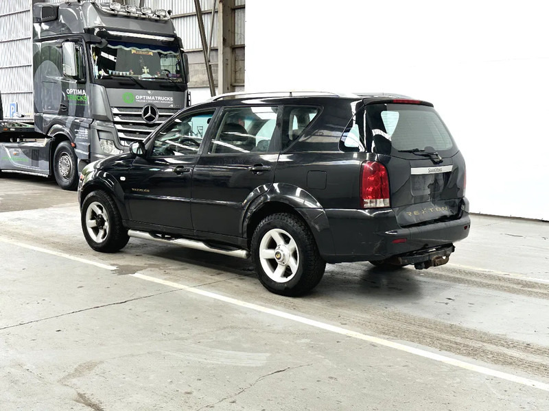 SsangYong Rexton AIRCO / LEATHER / MOTEUR MERCEDES - MERCEDES MOTOR - SUV: φωτογραφία 3 SsangYong Rexton AIRCO / LEATHER / MOTEUR MERCEDES - MERCEDES MOTOR - SUV: φωτογραφία 3