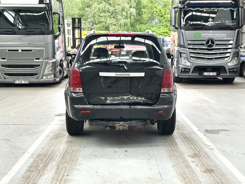 SsangYong Rexton AIRCO / LEATHER / MOTEUR MERCEDES - MERCEDES MOTOR - SUV: φωτογραφία 4 SsangYong Rexton AIRCO / LEATHER / MOTEUR MERCEDES - MERCEDES MOTOR - SUV: φωτογραφία 4