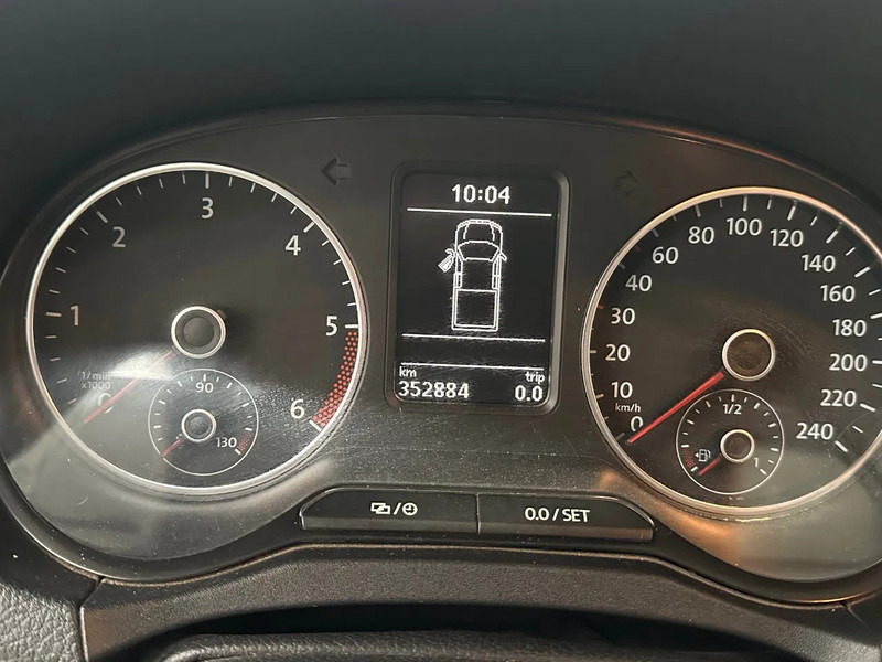 Hatchback Volkswagen Amarok 2.0 / AUTOMAAT: φωτογραφία 10