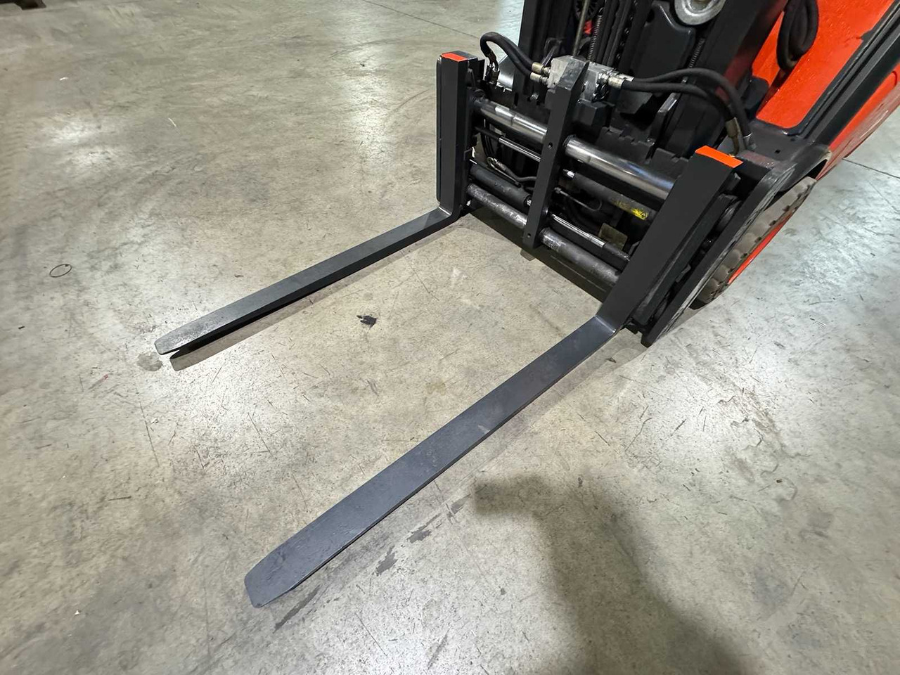 05/2024 SERVICE + UVV 12/2026 LINDE E16H 1.600KG 3.+4. VALVE FORK ADJUSTER DUPLEX FREE LIFT ELECTRIC FORKLIFT 7.089 HOURS - Περονοφόρο όχημα: φωτογραφία 3 05/2024 SERVICE + UVV 12/2026 LINDE E16H 1.600KG 3.+4. VALVE FORK ADJUSTER DUPLEX FREE LIFT ELECTRIC FORKLIFT 7.089 HOURS - Περονοφόρο όχημα: φωτογραφία 3