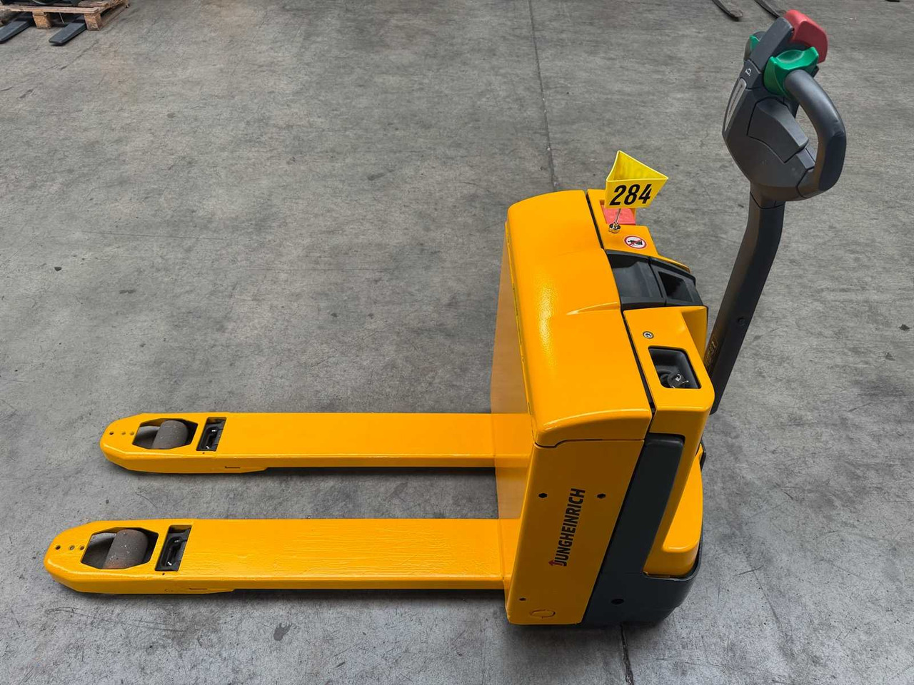 10/2024 SERVICE+UVV 10/2026 JUNGHEINRICH EJE116 1,600KG PALLET TRUCK ANT 2,198 HOURS - Περονοφόρο όχημα: φωτογραφία 5 10/2024 SERVICE+UVV 10/2026 JUNGHEINRICH EJE116 1,600KG PALLET TRUCK ANT 2,198 HOURS - Περονοφόρο όχημα: φωτογραφία 5