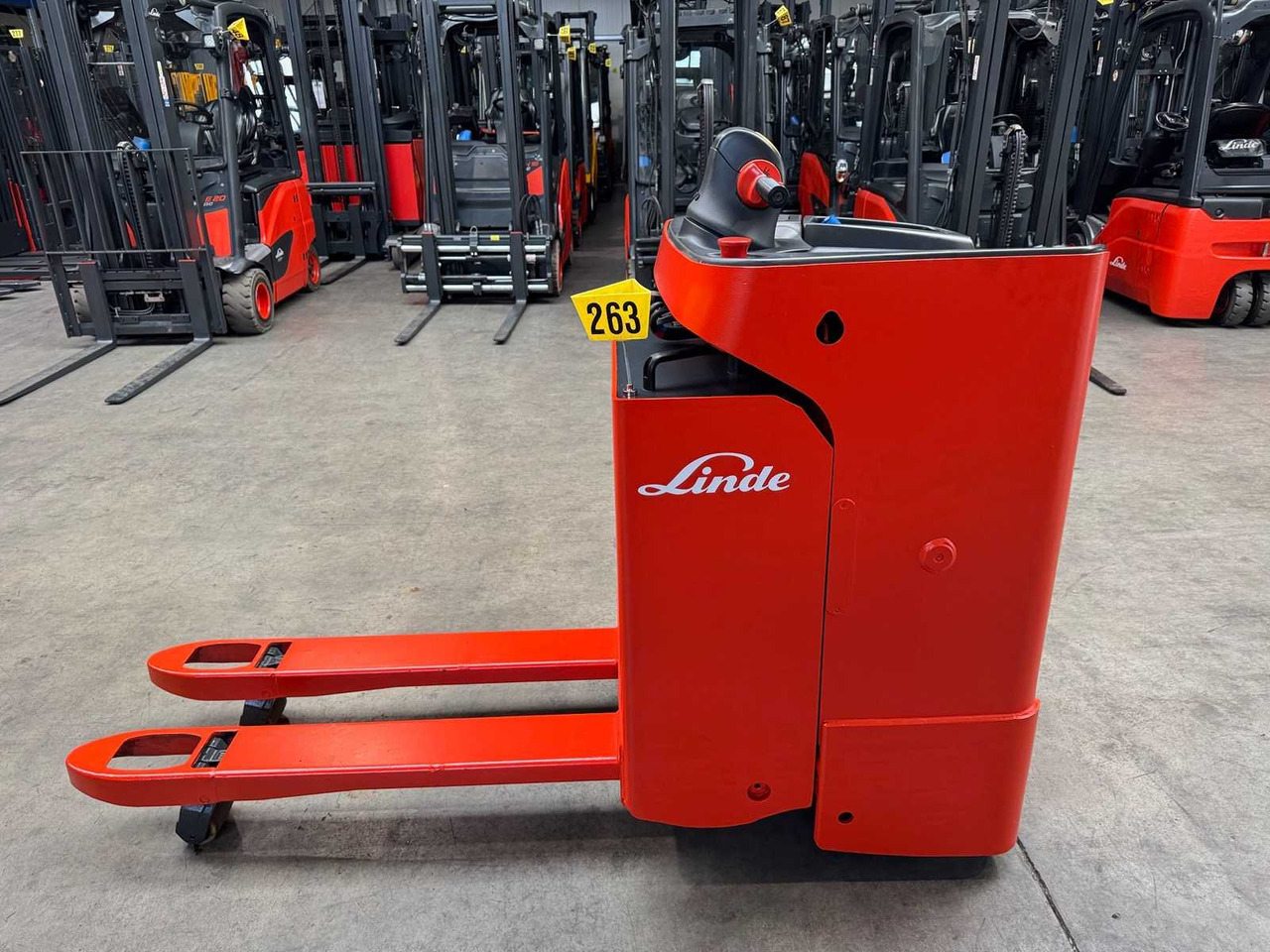 13/2024 SERVICE +UVV 10/2026 LINDE T20SF 2.000KG PALLET TRUCK ANT STACKER 3.098 HOURS - Περονοφόρο όχημα: φωτογραφία 1 13/2024 SERVICE +UVV 10/2026 LINDE T20SF 2.000KG PALLET TRUCK ANT STACKER 3.098 HOURS - Περονοφόρο όχημα: φωτογραφία 1