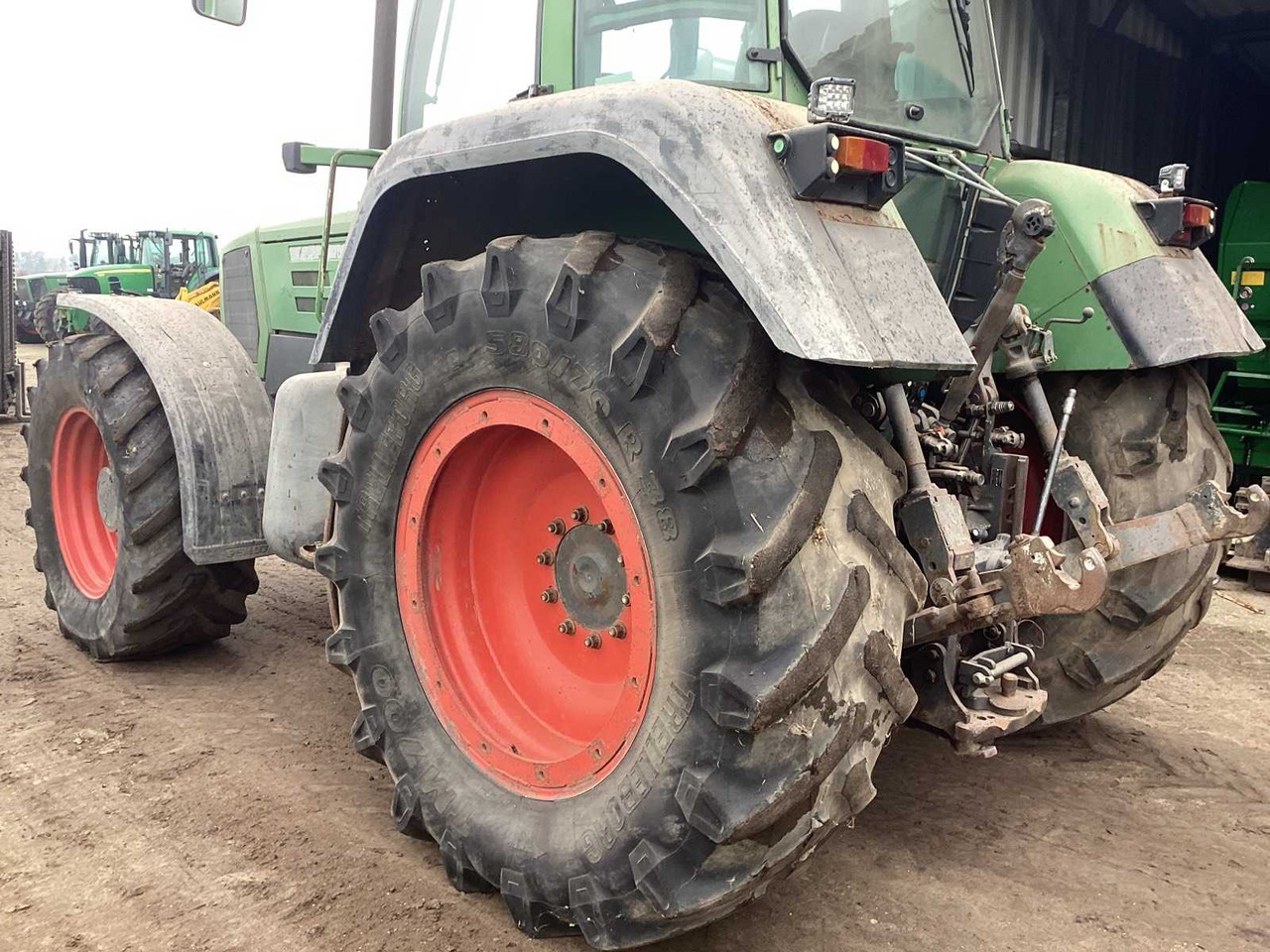 1993 FENDT FAVORITE 816 ALL-WHEEL DRIVE FARM TRACTOR - Τρακτέρ: φωτογραφία 5 1993 FENDT FAVORITE 816 ALL-WHEEL DRIVE FARM TRACTOR - Τρακτέρ: φωτογραφία 5