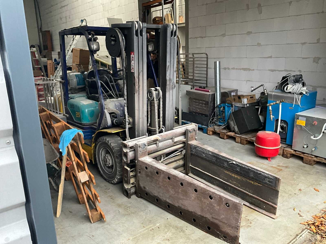 1999 KOMATSU FG25T12 FORKLIFT - Περονοφόρο όχημα: φωτογραφία 5 1999 KOMATSU FG25T12 FORKLIFT - Περονοφόρο όχημα: φωτογραφία 5