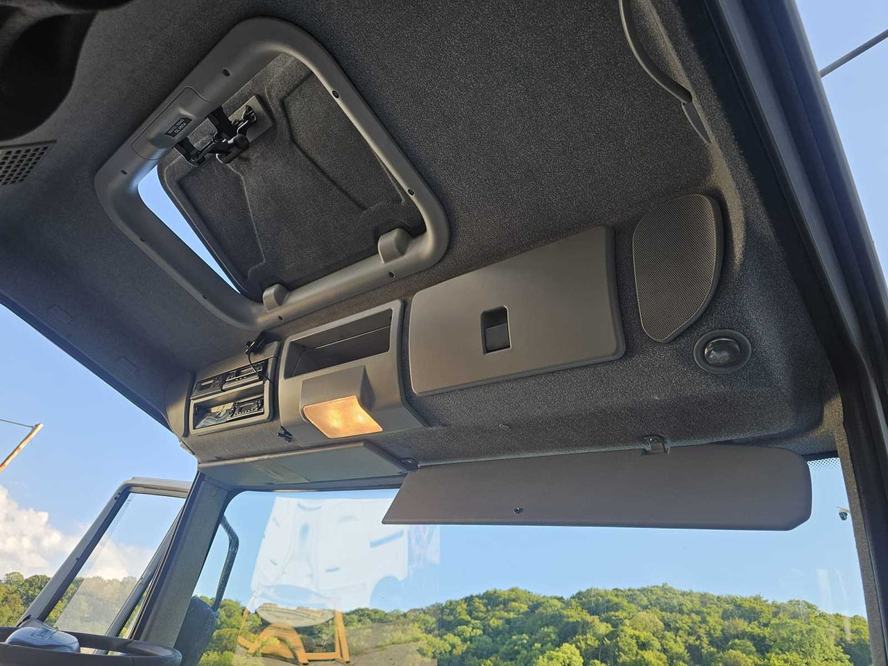 Φορτηγό 2006 - IVECO - ML140E24P - TRUCK WITH CRANE: φωτογραφία 19