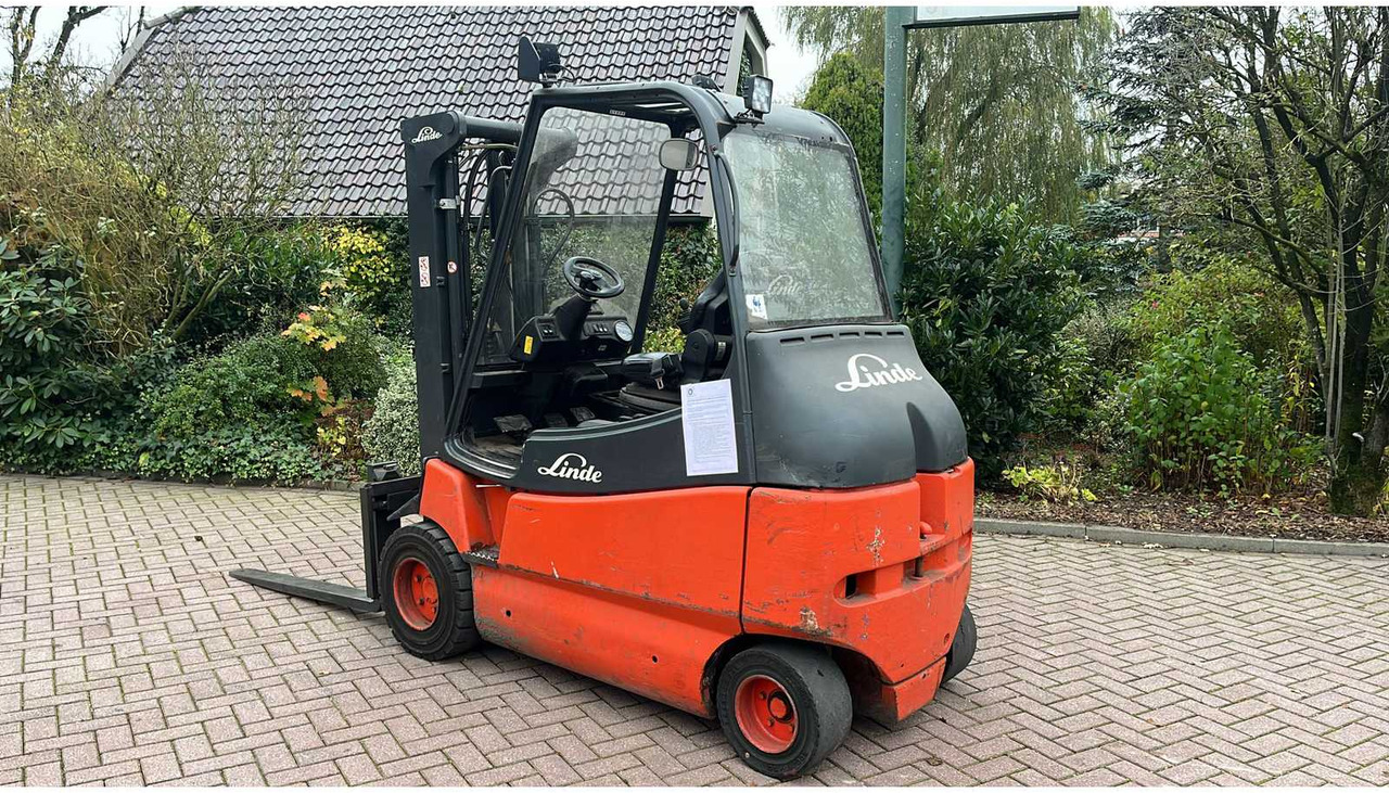 2006 LINDE E30-03 FORKLIFT - Περονοφόρο όχημα: φωτογραφία 2 2006 LINDE E30-03 FORKLIFT - Περονοφόρο όχημα: φωτογραφία 2