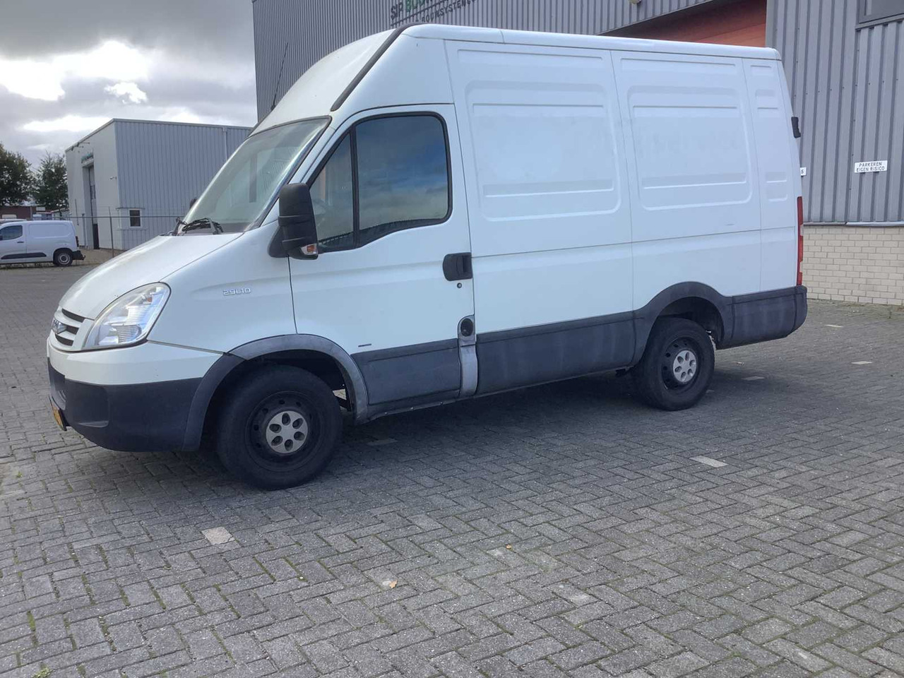 2007 IVECO DAILY 29 L 10V 300 H2 L COMMERCIAL VEHICLE - Ελαφρύ επαγγελματικό: φωτογραφία 1 2007 IVECO DAILY 29 L 10V 300 H2 L COMMERCIAL VEHICLE - Ελαφρύ επαγγελματικό: φωτογραφία 1