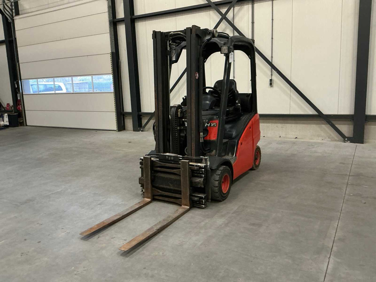 2007 LINDE H16 FORKLIFT - Περονοφόρο όχημα: φωτογραφία 3 2007 LINDE H16 FORKLIFT - Περονοφόρο όχημα: φωτογραφία 3