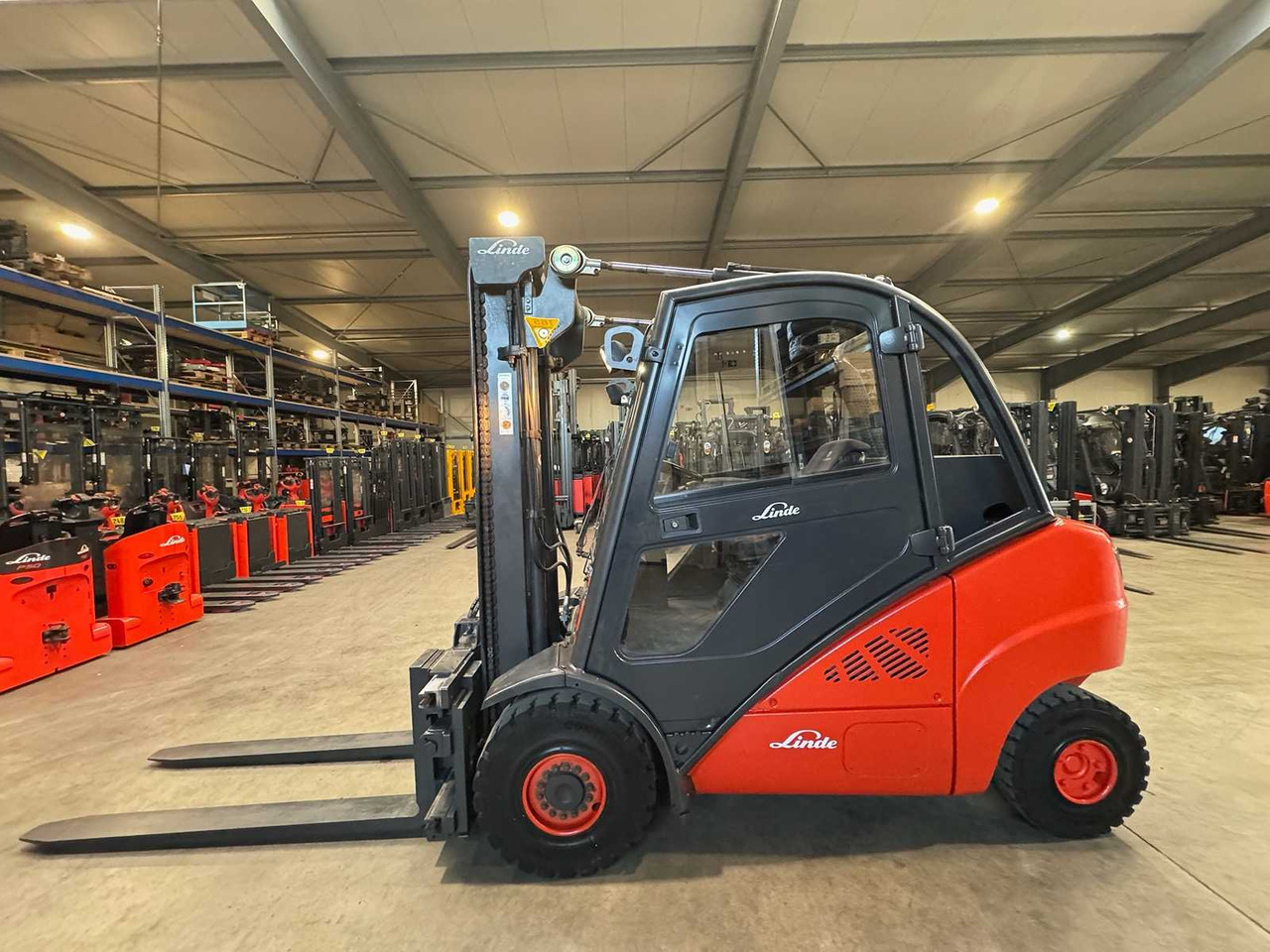 2008 SERVICE + UVV 01/2026 LINDE H35T 3.500KG 3.+4. VALVE WIDER 148CM FORK ADJUSTER GAS FORKLIFT FORKLIFT 10.543 HOURS - Περονοφόρο όχημα: φωτογραφία 1 2008 SERVICE + UVV 01/2026 LINDE H35T 3.500KG 3.+4. VALVE WIDER 148CM FORK ADJUSTER GAS FORKLIFT FORKLIFT 10.543 HOURS - Περονοφόρο όχημα: φωτογραφία 1