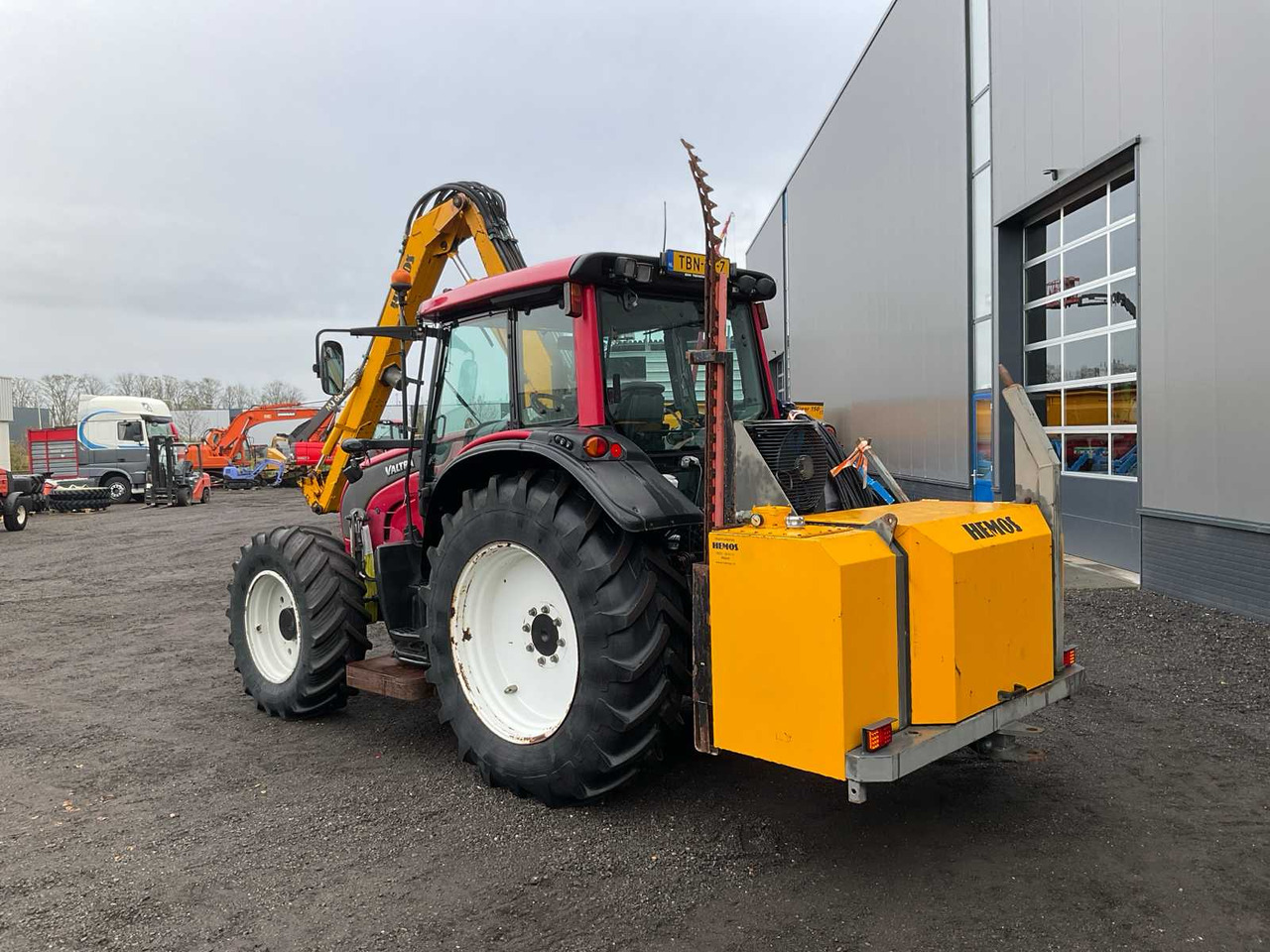 2008 VALTRA N121 HITECH FOUR WHEEL DRIVE FARM TRACTOR - Τρακτέρ: φωτογραφία 3 2008 VALTRA N121 HITECH FOUR WHEEL DRIVE FARM TRACTOR - Τρακτέρ: φωτογραφία 3