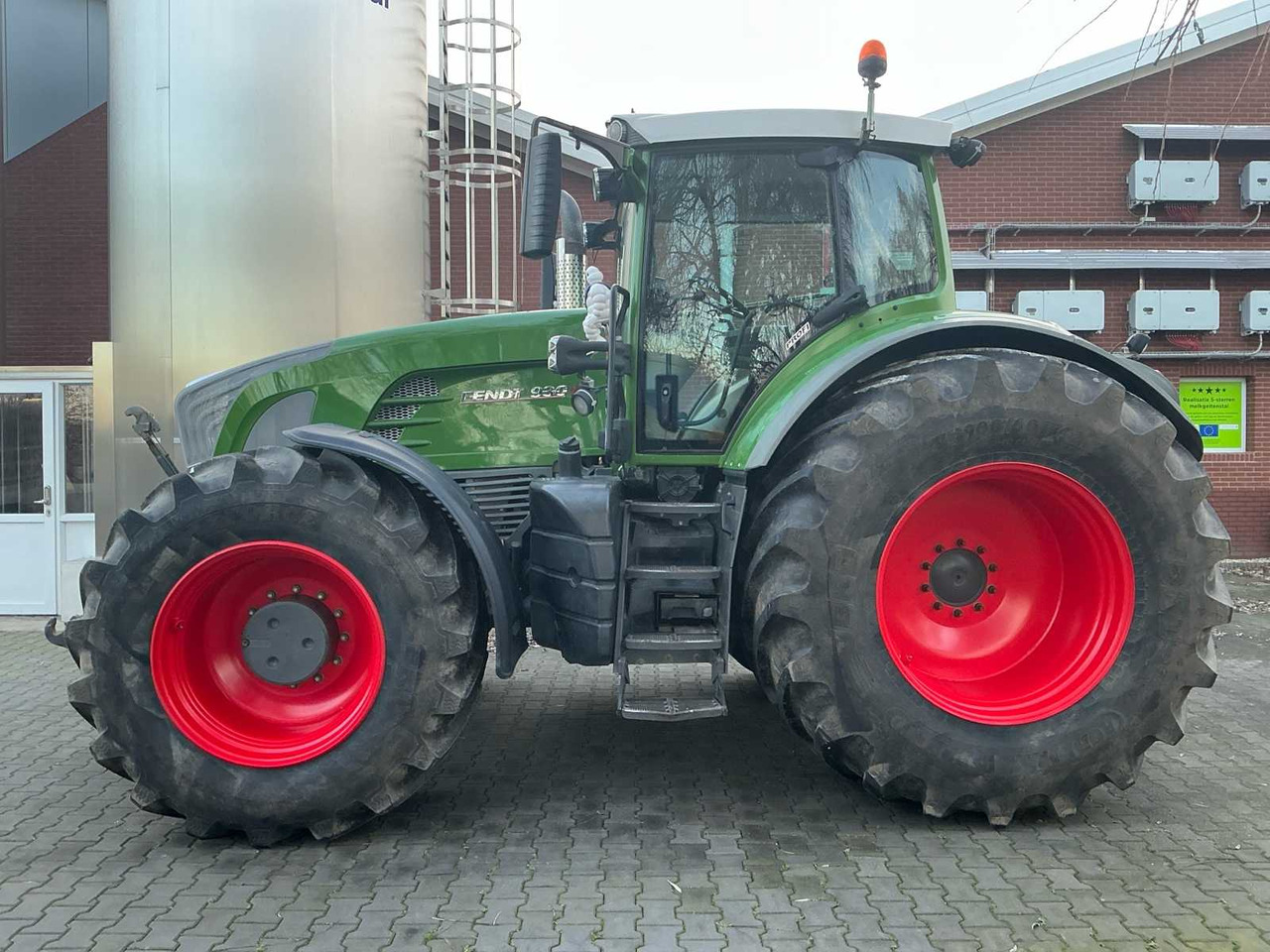 2010 FENDT 930 VARIO ALL-WHEEL DRIVE FARM TRACTOR - Τρακτέρ: φωτογραφία 2 2010 FENDT 930 VARIO ALL-WHEEL DRIVE FARM TRACTOR - Τρακτέρ: φωτογραφία 2