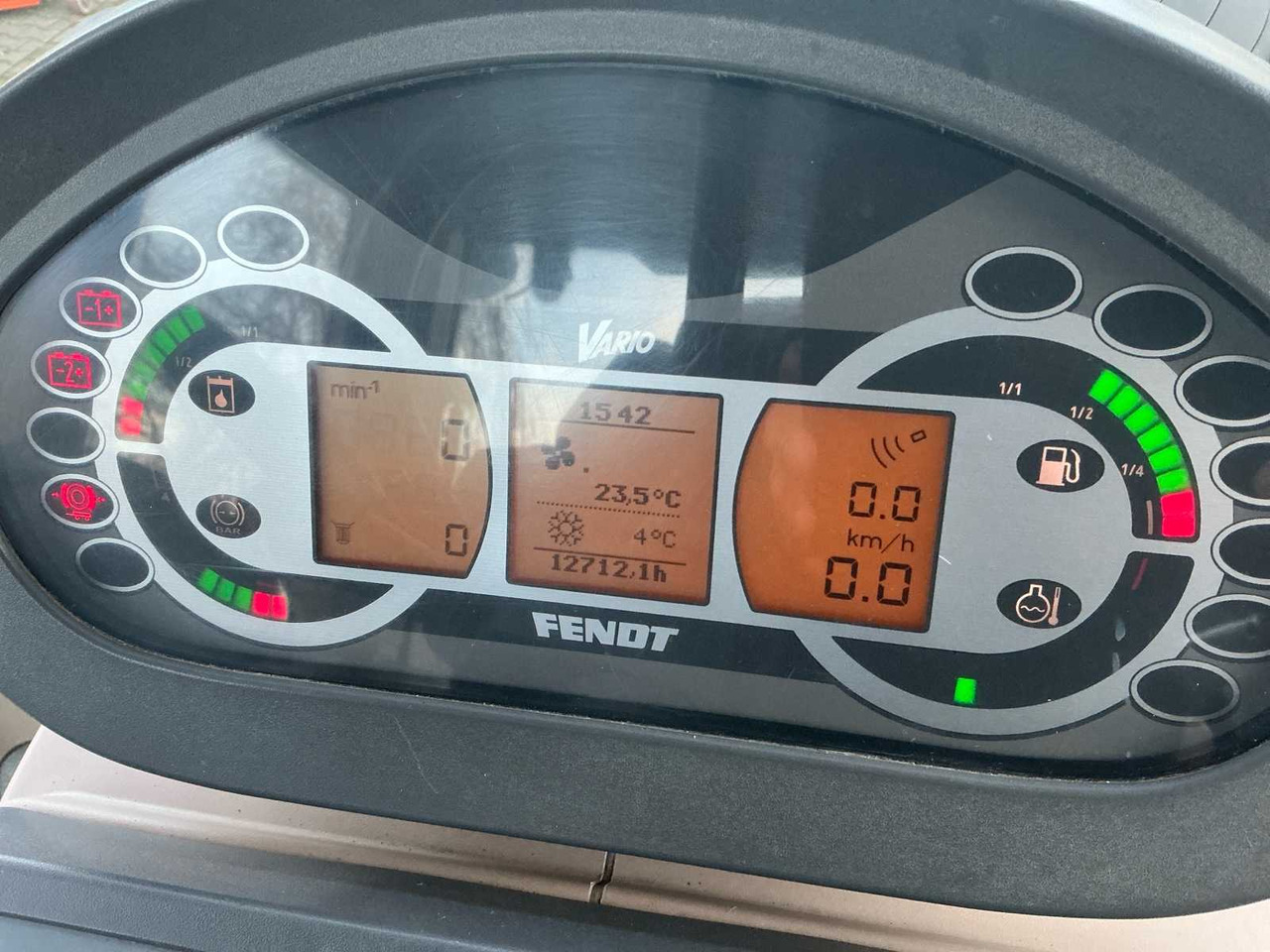 Τρακτέρ 2010 FENDT 930 VARIO ALL-WHEEL DRIVE FARM TRACTOR: φωτογραφία 49 Τρακτέρ 2010 FENDT 930 VARIO ALL-WHEEL DRIVE FARM TRACTOR: φωτογραφία 49