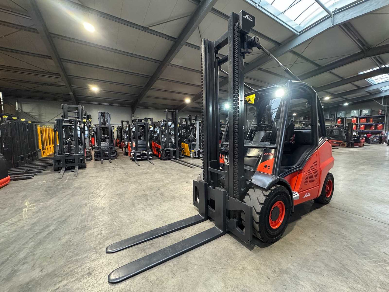 2011 LINDE H50D 5.000KG 3.+4TH VALVE DIESEL FORKLIFT FORKLIFT - Περονοφόρο όχημα: φωτογραφία 2 2011 LINDE H50D 5.000KG 3.+4TH VALVE DIESEL FORKLIFT FORKLIFT - Περονοφόρο όχημα: φωτογραφία 2