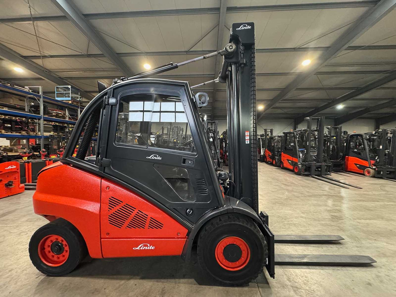 2011 SERVICE 11/2026 LINDE H50D 5.000KG 3.+4. VALVE DIESEL FORKLIFT FORKLIFT - Περονοφόρο όχημα: φωτογραφία 4 2011 SERVICE 11/2026 LINDE H50D 5.000KG 3.+4. VALVE DIESEL FORKLIFT FORKLIFT - Περονοφόρο όχημα: φωτογραφία 4