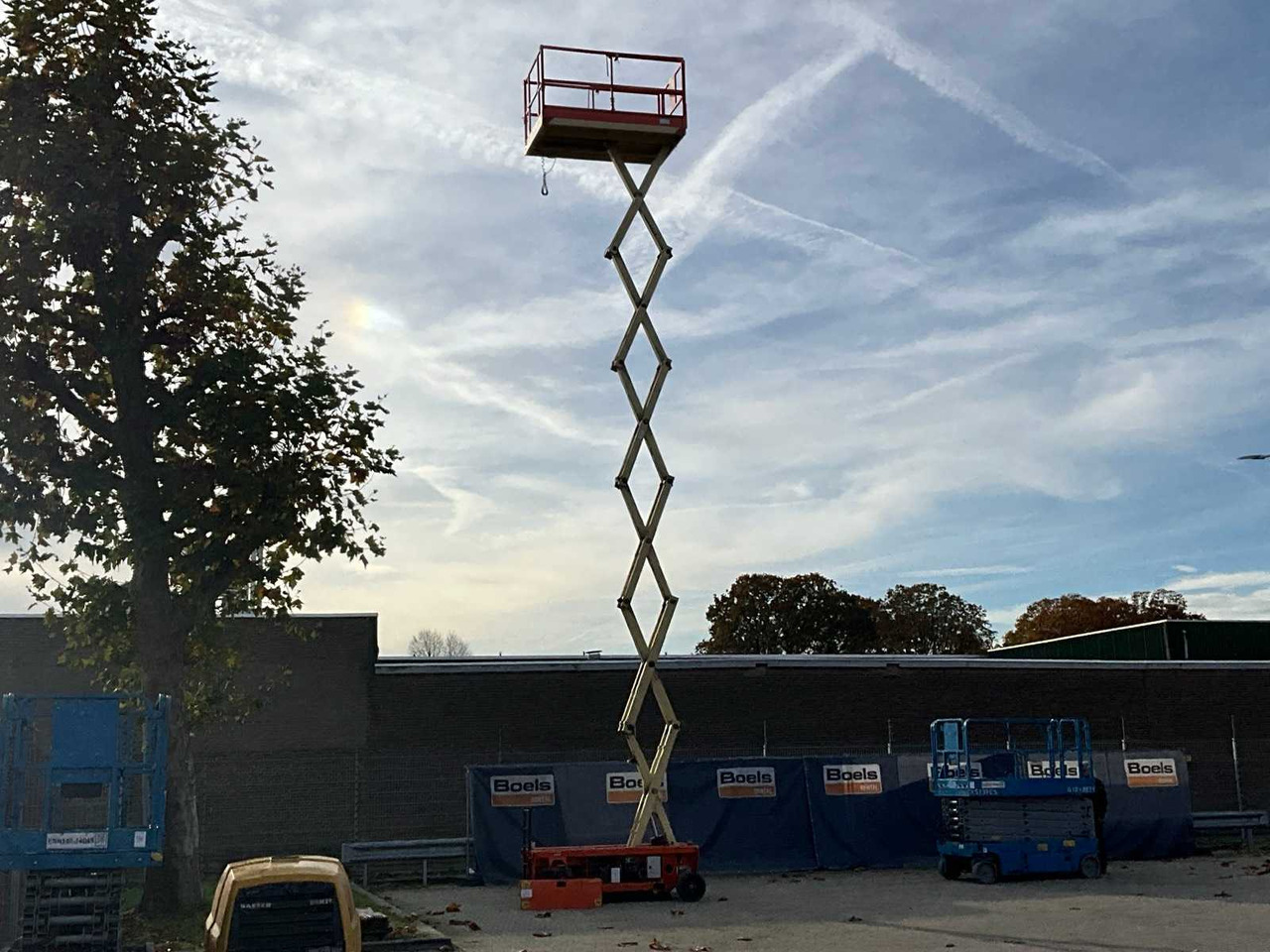 2014 HOLLAND LIFT HL-11816 AERIAL PLATFORM - Πλατφόρμα εναέρια: φωτογραφία 1 2014 HOLLAND LIFT HL-11816 AERIAL PLATFORM - Πλατφόρμα εναέρια: φωτογραφία 1