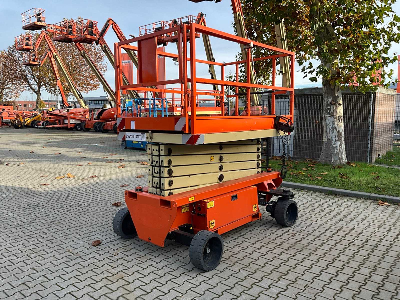 2014 HOLLAND LIFT HL-11816 AERIAL PLATFORM - Πλατφόρμα εναέρια: φωτογραφία 4 2014 HOLLAND LIFT HL-11816 AERIAL PLATFORM - Πλατφόρμα εναέρια: φωτογραφία 4