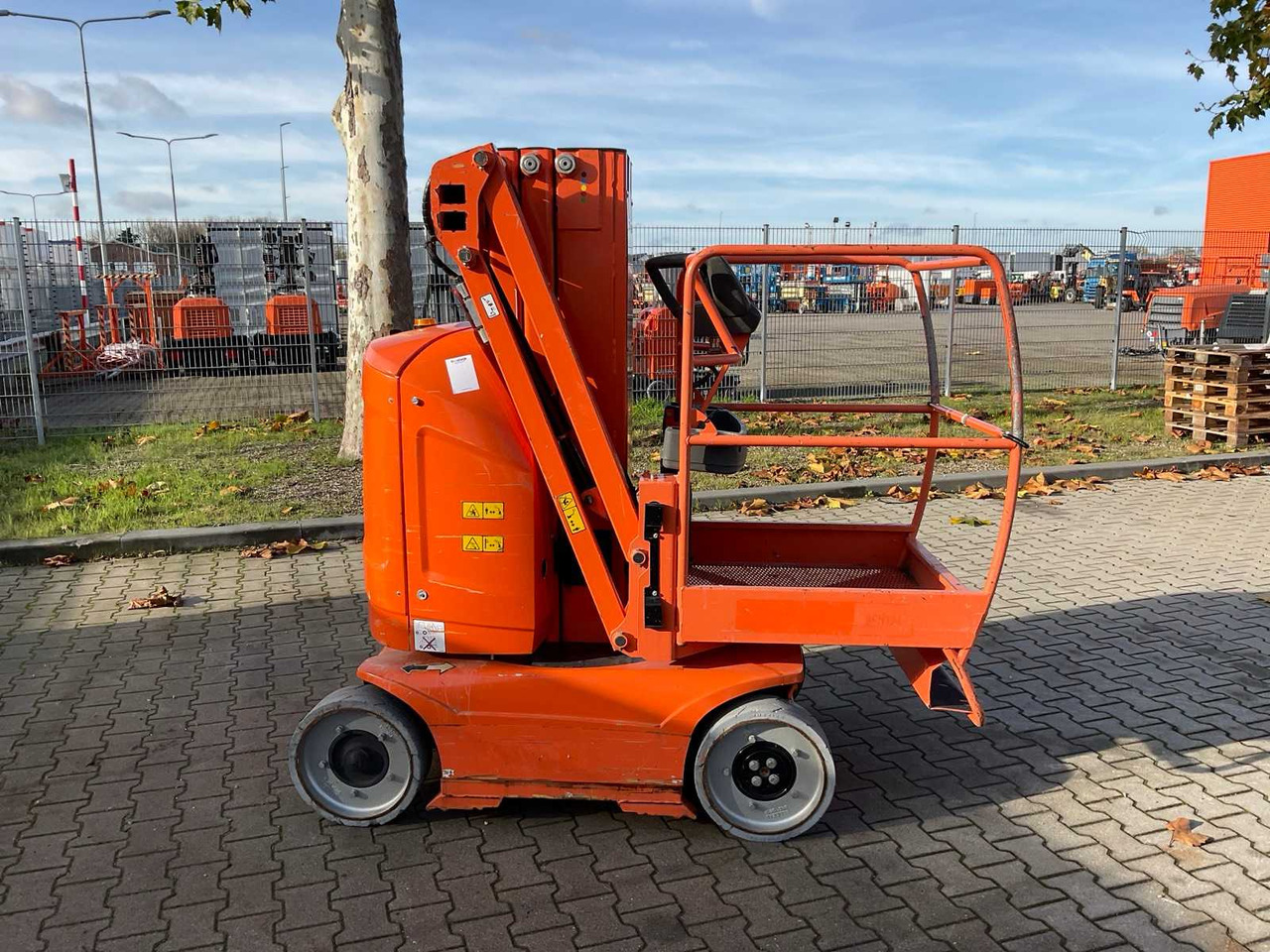 2014 JLG TOUCAN 8E PASSENGER LIFT - Πλατφόρμα εναέρια: φωτογραφία 5 2014 JLG TOUCAN 8E PASSENGER LIFT - Πλατφόρμα εναέρια: φωτογραφία 5
