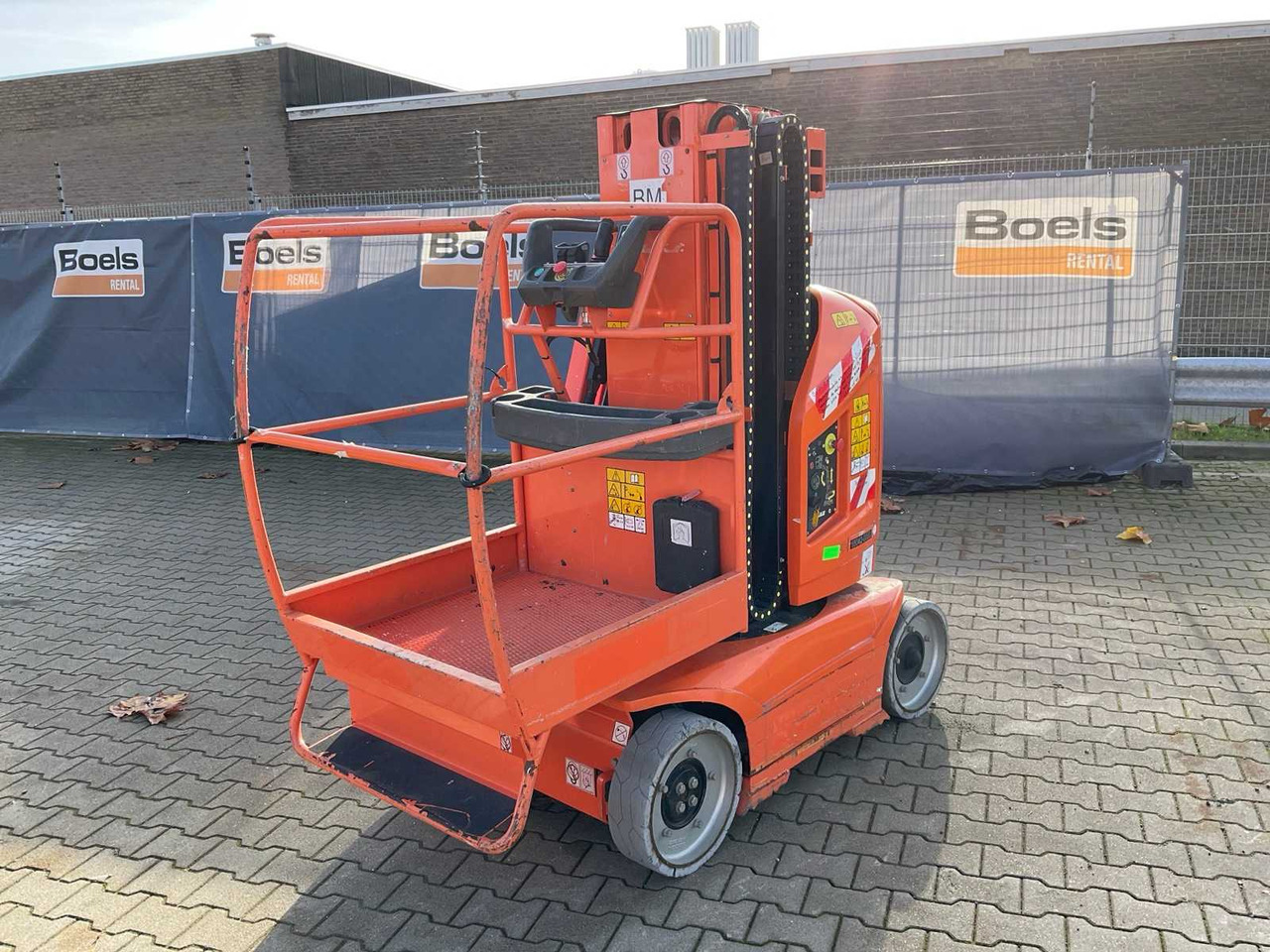 2014 JLG TOUCAN 8E PASSENGER LIFT - Πλατφόρμα εναέρια: φωτογραφία 2 2014 JLG TOUCAN 8E PASSENGER LIFT - Πλατφόρμα εναέρια: φωτογραφία 2