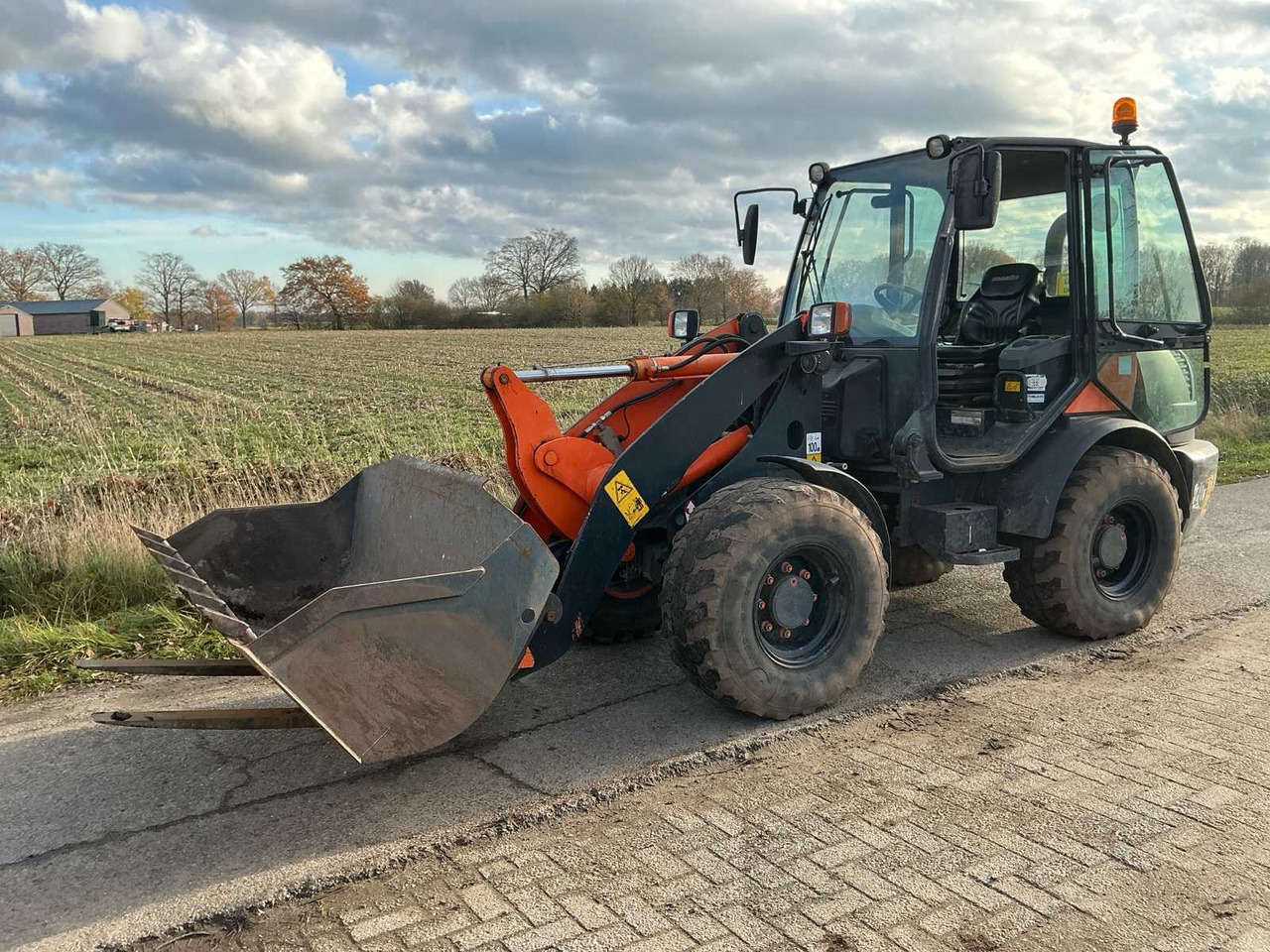 2015 KOMATSU WA70-7 SHOVEL - Ελαστιχοφόρος φορτωτής: φωτογραφία 2 2015 KOMATSU WA70-7 SHOVEL - Ελαστιχοφόρος φορτωτής: φωτογραφία 2