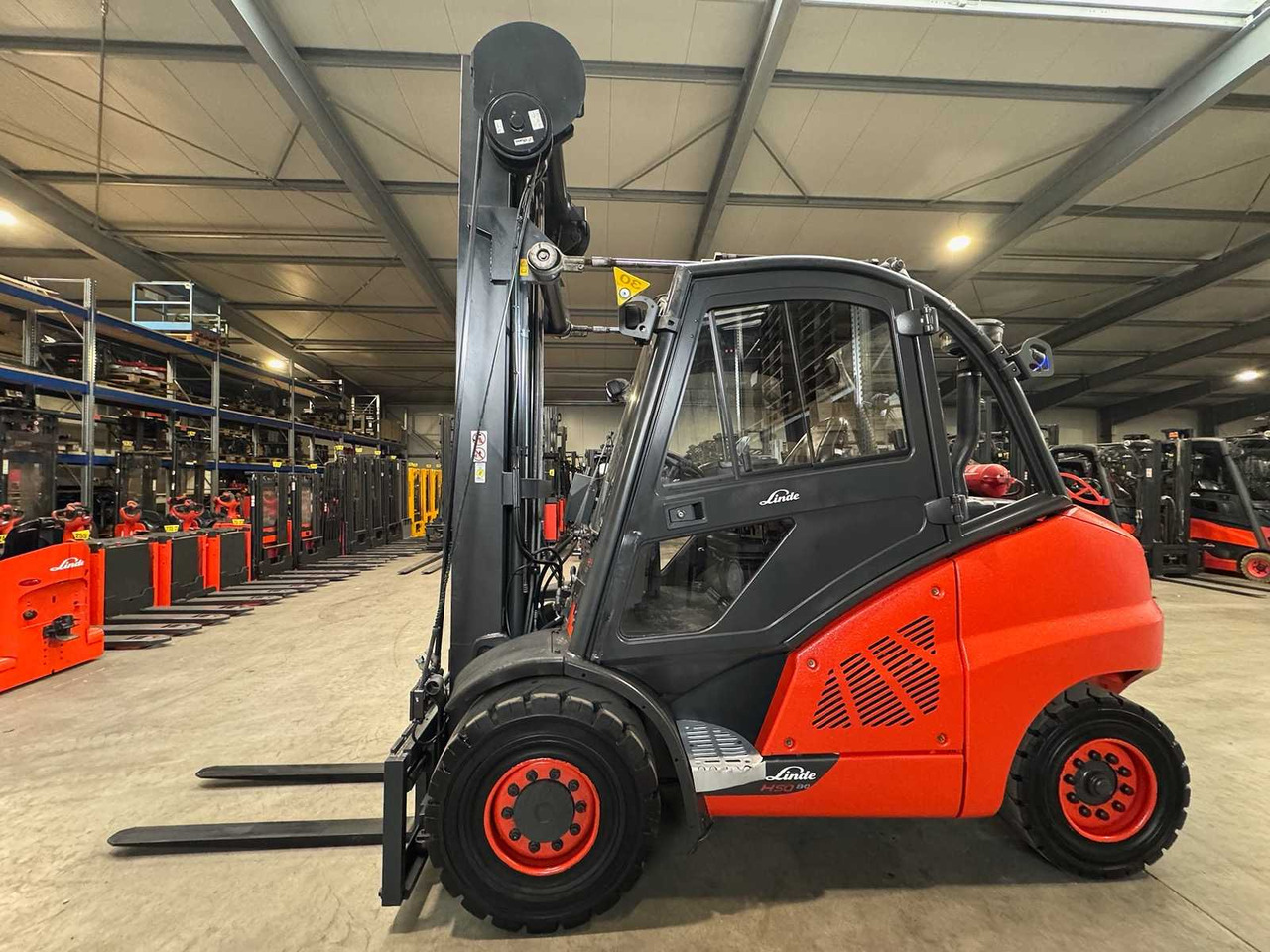 2015 SERVICE + UVV 11/2026 LINDE H50D 5.000KG TRIPLEX 666CM 3.+4. VALVE DIESEL FORKLIFT FORKLIFT 16.277 HOURS. - Περονοφόρο όχημα: φωτογραφία 2 2015 SERVICE + UVV 11/2026 LINDE H50D 5.000KG TRIPLEX 666CM 3.+4. VALVE DIESEL FORKLIFT FORKLIFT 16.277 HOURS. - Περονοφόρο όχημα: φωτογραφία 2