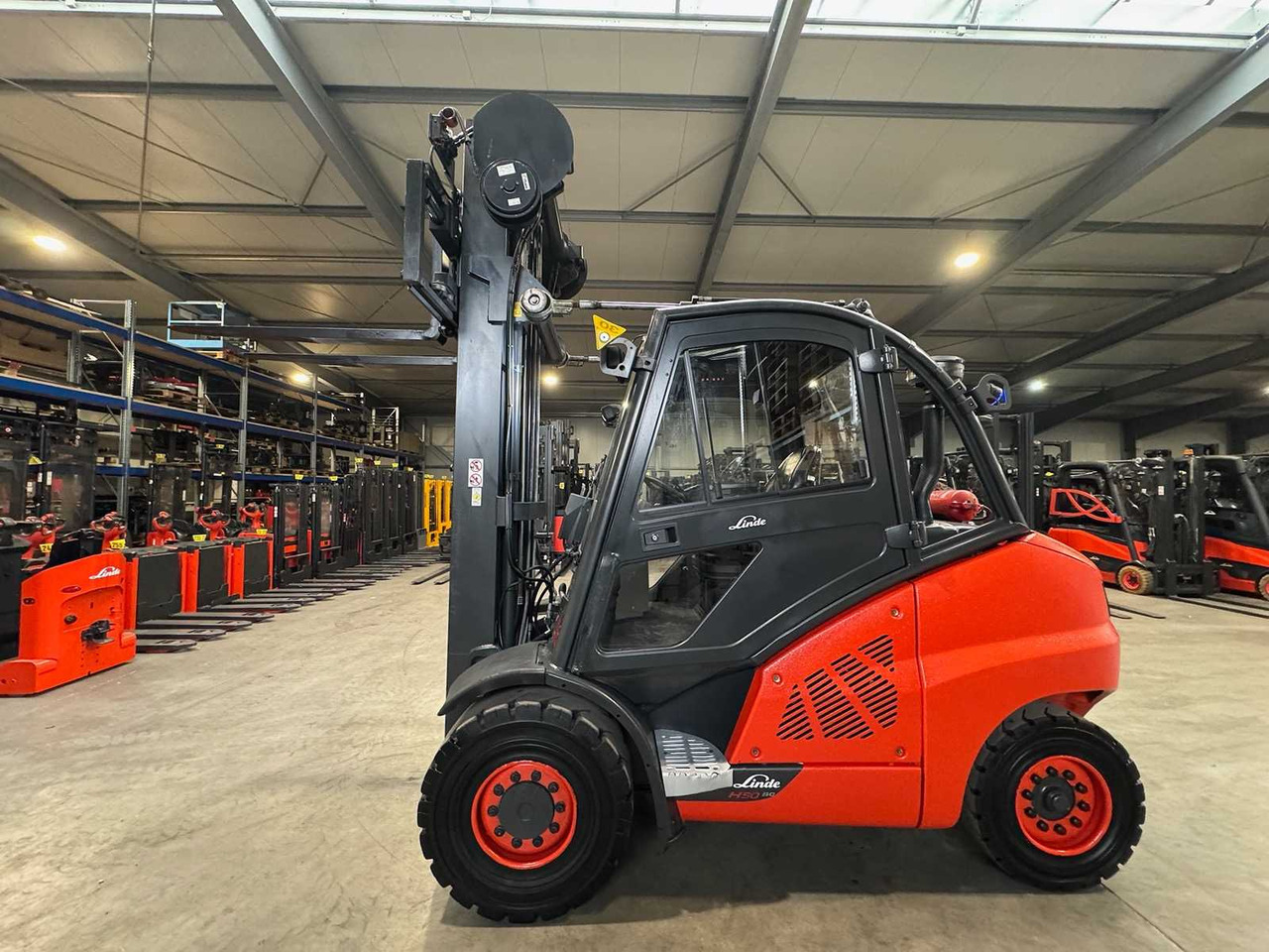2015 SERVICE + UVV 11/2026 LINDE H50D 5.000KG TRIPLEX 666CM 3.+4. VALVE DIESEL FORKLIFT FORKLIFT 16.277 HOURS. - Περονοφόρο όχημα: φωτογραφία 1 2015 SERVICE + UVV 11/2026 LINDE H50D 5.000KG TRIPLEX 666CM 3.+4. VALVE DIESEL FORKLIFT FORKLIFT 16.277 HOURS. - Περονοφόρο όχημα: φωτογραφία 1