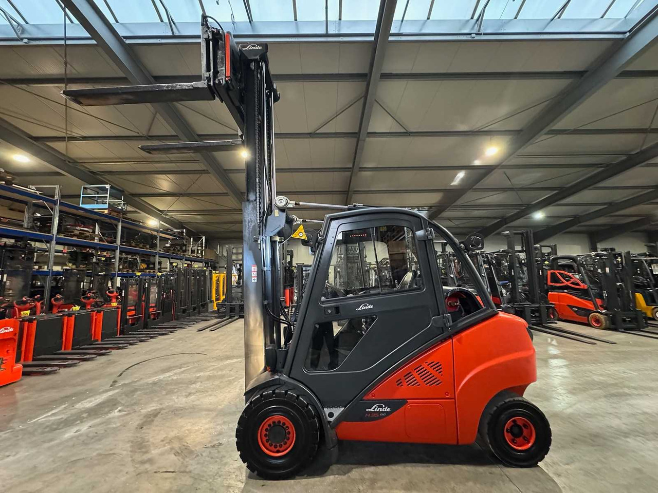 2016 SERVICE + UVV 03/2026 LINDE H35T-02 3RD + 4TH + 5TH VALVE FORK ADJUSTER TELESCOPIC FORKS STVZO GAS FORKLIFT 2,595 HOURS - Περονοφόρο όχημα: φωτογραφία 3 2016 SERVICE + UVV 03/2026 LINDE H35T-02 3RD + 4TH + 5TH VALVE FORK ADJUSTER TELESCOPIC FORKS STVZO GAS FORKLIFT 2,595 HOURS - Περονοφόρο όχημα: φωτογραφία 3