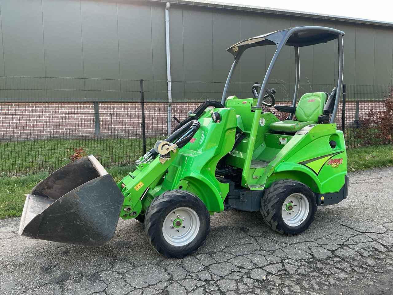 2018 AVANT M528 SHOVEL - Ελαστιχοφόρος φορτωτής: φωτογραφία 1 2018 AVANT M528 SHOVEL - Ελαστιχοφόρος φορτωτής: φωτογραφία 1