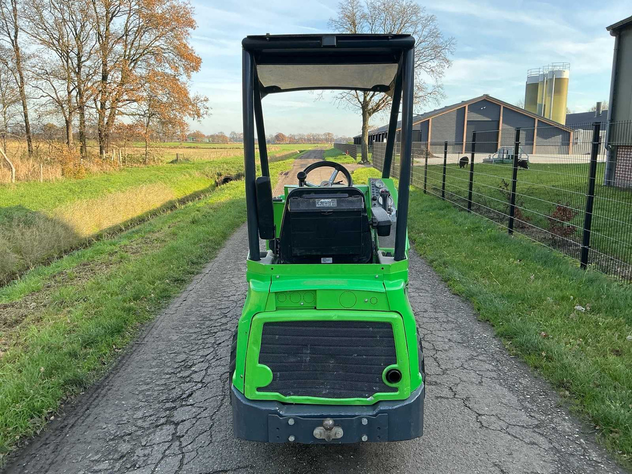 2018 AVANT M528 SHOVEL - Ελαστιχοφόρος φορτωτής: φωτογραφία 3 2018 AVANT M528 SHOVEL - Ελαστιχοφόρος φορτωτής: φωτογραφία 3