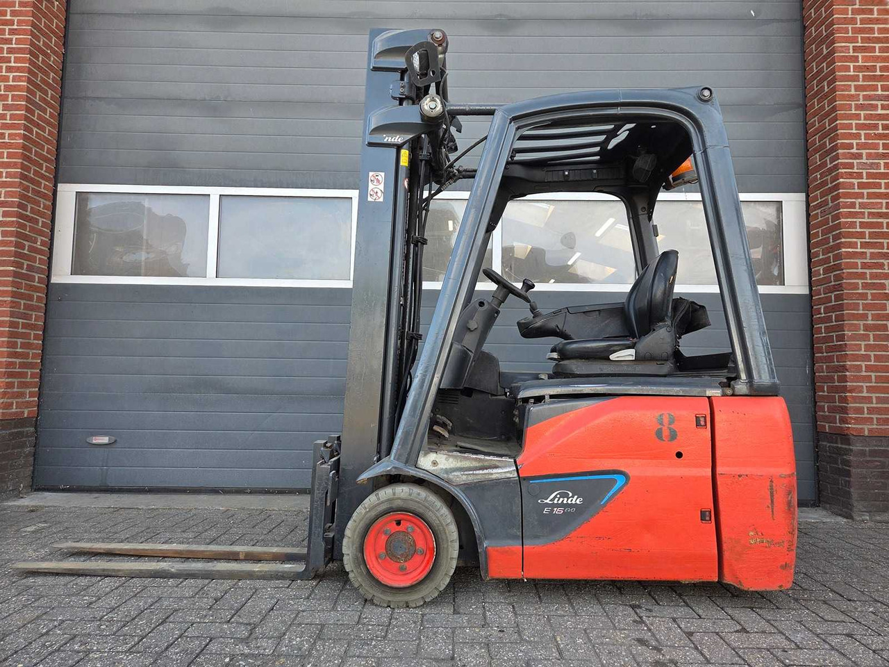 2018 LINDE E16C-02 BATTERY 2024 FORKLIFT - Περονοφόρο όχημα: φωτογραφία 2 2018 LINDE E16C-02 BATTERY 2024 FORKLIFT - Περονοφόρο όχημα: φωτογραφία 2