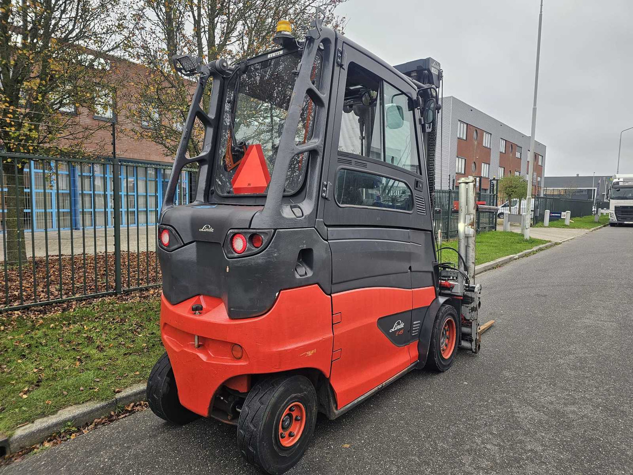2020 LINDE E45HL-01/600 4500KG MULTI FORK POSITIONER WITH CLAMP FORKLIFT - Περονοφόρο όχημα: φωτογραφία 5 2020 LINDE E45HL-01/600 4500KG MULTI FORK POSITIONER WITH CLAMP FORKLIFT - Περονοφόρο όχημα: φωτογραφία 5