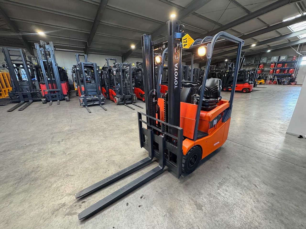 33/2015 TOYOTA 7FBEST13 1.300KG ELECTRIC FORKLIFT DUPLEX FREE LIFT 11.129 HOURS FORKLIFT - Περονοφόρο όχημα: φωτογραφία 3 33/2015 TOYOTA 7FBEST13 1.300KG ELECTRIC FORKLIFT DUPLEX FREE LIFT 11.129 HOURS FORKLIFT - Περονοφόρο όχημα: φωτογραφία 3