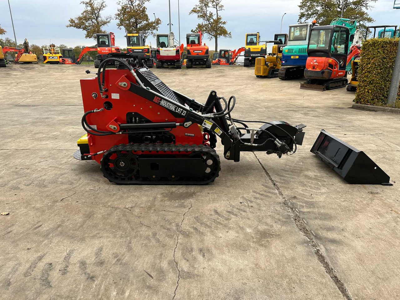 AGT - 2025 - LRT23 - TRACK LOADER WITH STUMP GRINDER - Ερπυστριοφόρος μικρός φορτωτής: φωτογραφία 4 AGT - 2025 - LRT23 - TRACK LOADER WITH STUMP GRINDER - Ερπυστριοφόρος μικρός φορτωτής: φωτογραφία 4