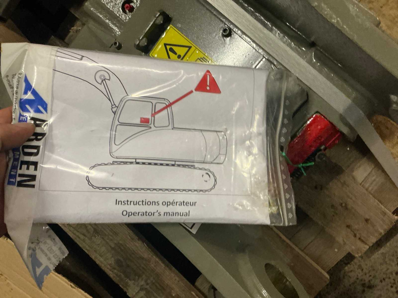 ARDEN - QA23-H095 - 2025 - QUICK COUPLER, HYDR. - Ελαστιχοφόρος φορτωτής: φωτογραφία 4 ARDEN - QA23-H095 - 2025 - QUICK COUPLER, HYDR. - Ελαστιχοφόρος φορτωτής: φωτογραφία 4