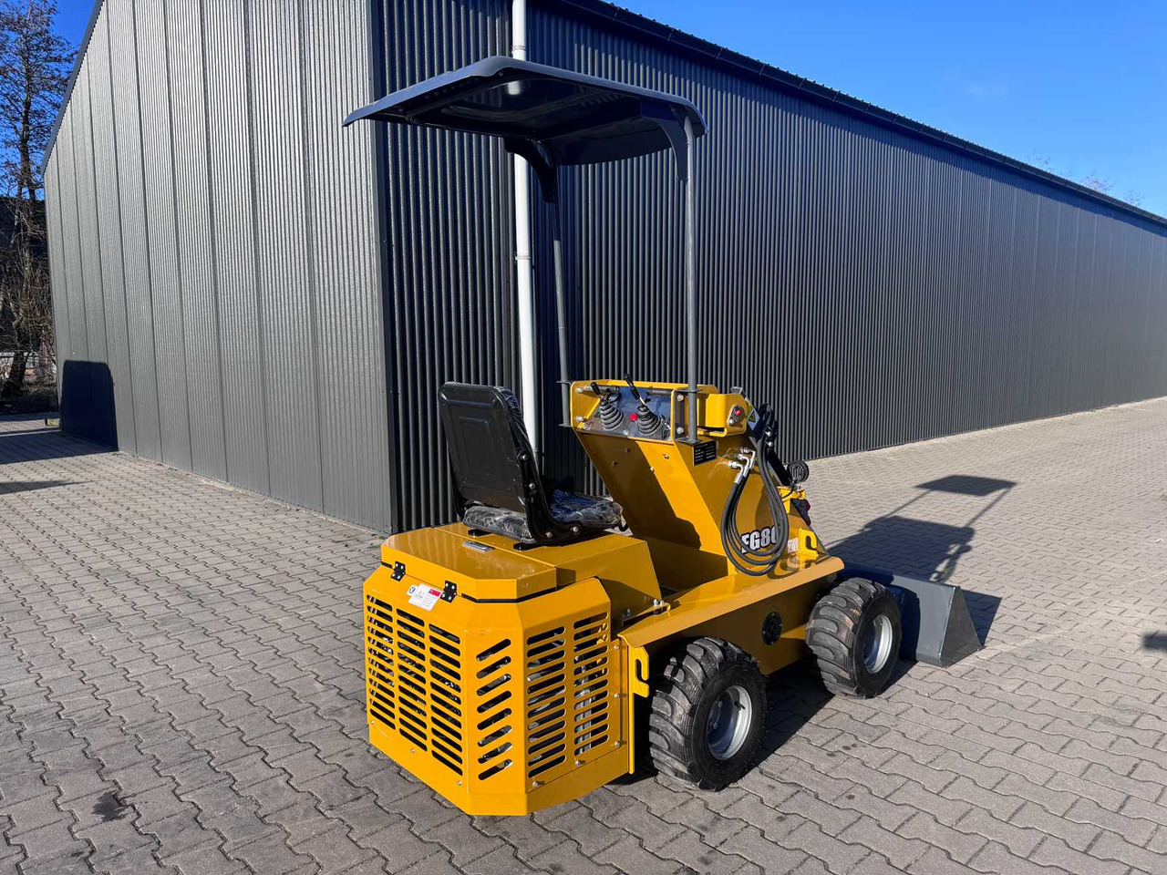 Bison Tek EG80 - Φορτωτής πλάγιας ολίσθησης: φωτογραφία 5 Bison Tek EG80 - Φορτωτής πλάγιας ολίσθησης: φωτογραφία 5