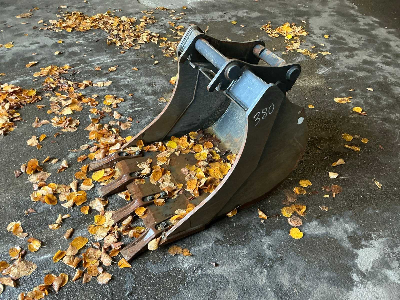 CANGINI - 2021 - SPOONS - Ελαστιχοφόρος φορτωτής: φωτογραφία 2 CANGINI - 2021 - SPOONS - Ελαστιχοφόρος φορτωτής: φωτογραφία 2