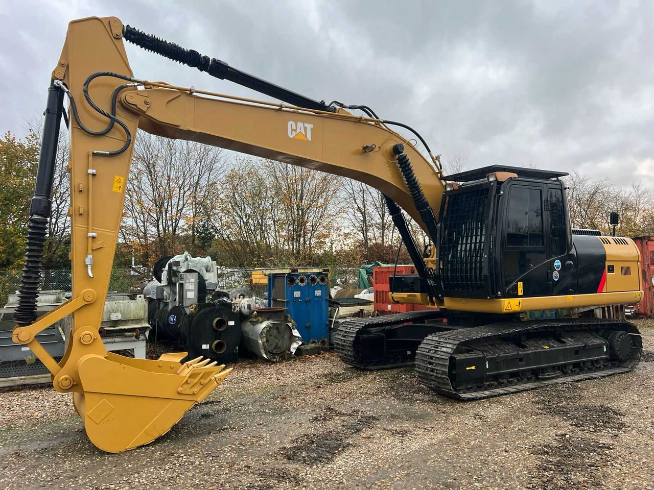 CATERPILLAR - 2016 - 320 D2 - CRAWLER EXCAVATOR - Εκσκαφέας: φωτογραφία 1 CATERPILLAR - 2016 - 320 D2 - CRAWLER EXCAVATOR - Εκσκαφέας: φωτογραφία 1