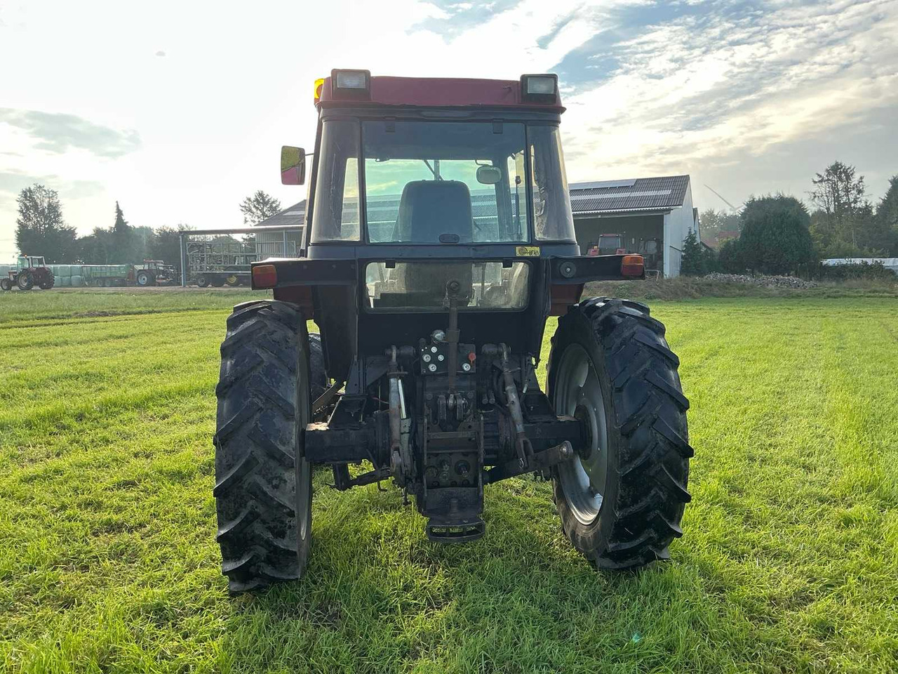 Case IH 845XL - Τρακτέρ: φωτογραφία 4 Case IH 845XL - Τρακτέρ: φωτογραφία 4