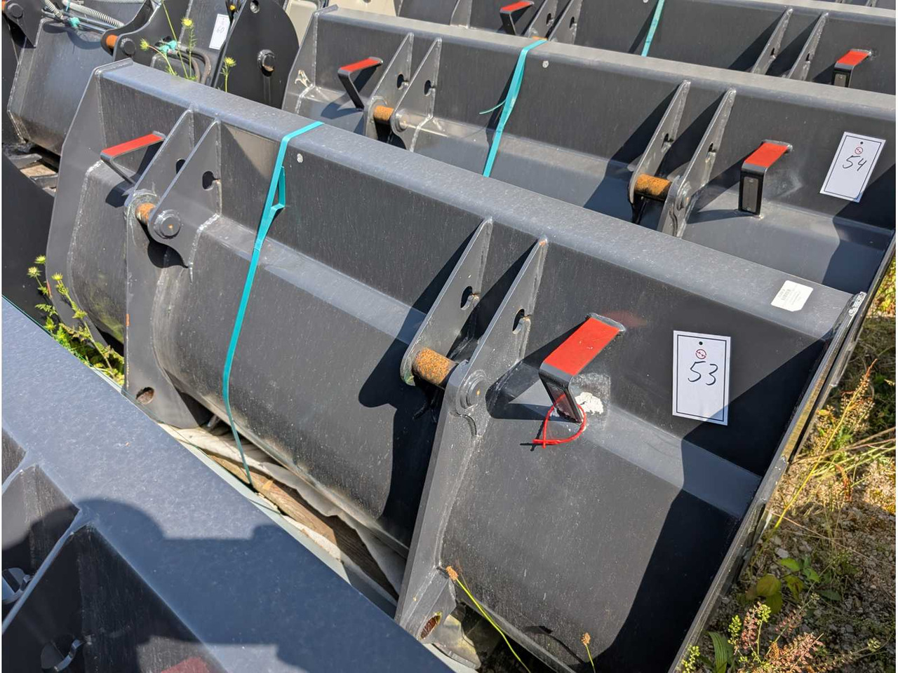 DEKPOL STEEL SP. Z.O.O. LOADING BUCKET WITH TEETH - AS - 1850 MM - 0.80 CBM - Ελαστιχοφόρος φορτωτής: φωτογραφία 1 DEKPOL STEEL SP. Z.O.O. LOADING BUCKET WITH TEETH - AS - 1850 MM - 0.80 CBM - Ελαστιχοφόρος φορτωτής: φωτογραφία 1