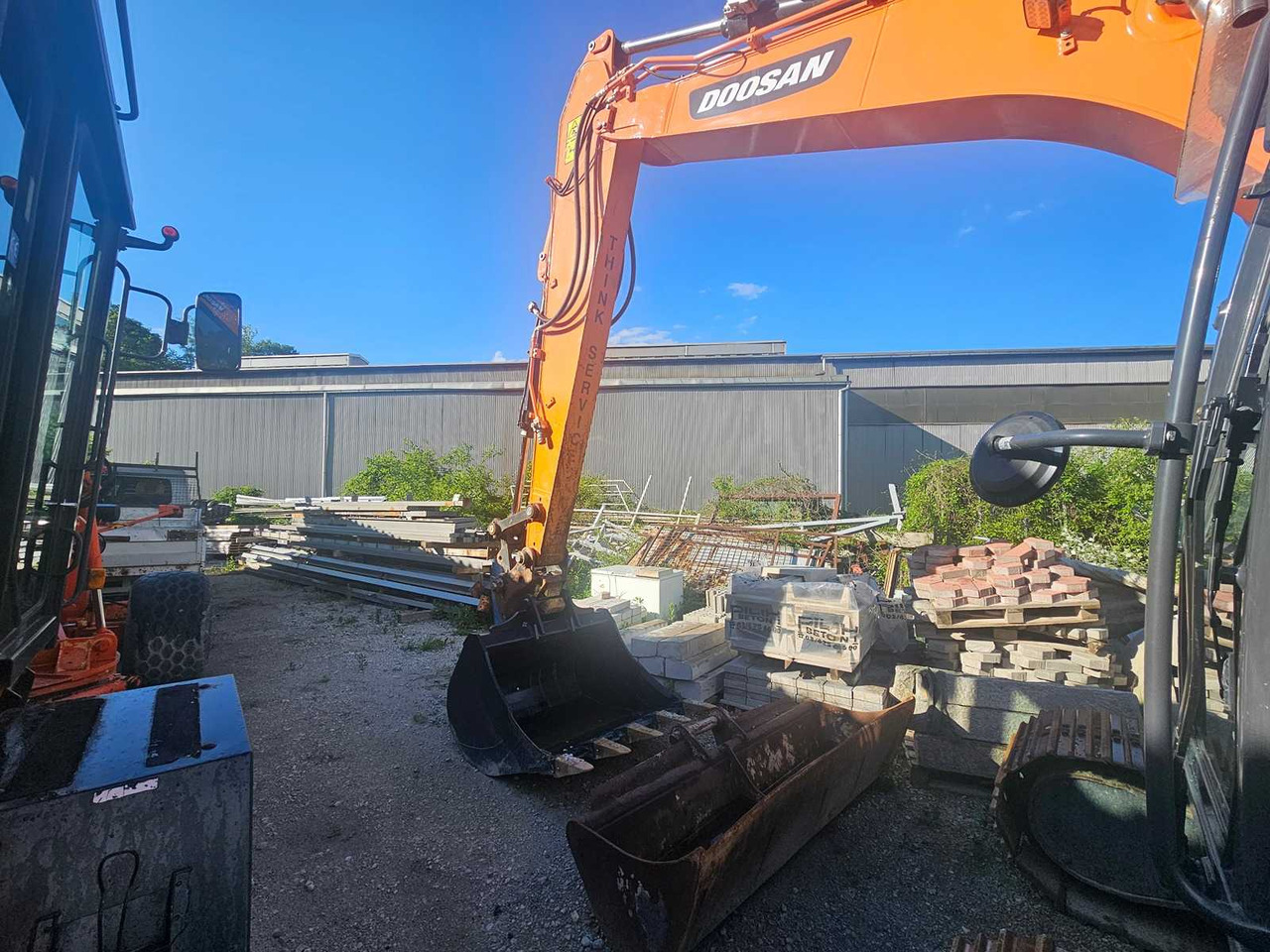 DOOSAN DX140LCR-7 - Ερπυστριοφόρος εκσκαφέας: φωτογραφία 5 DOOSAN DX140LCR-7 - Ερπυστριοφόρος εκσκαφέας: φωτογραφία 5