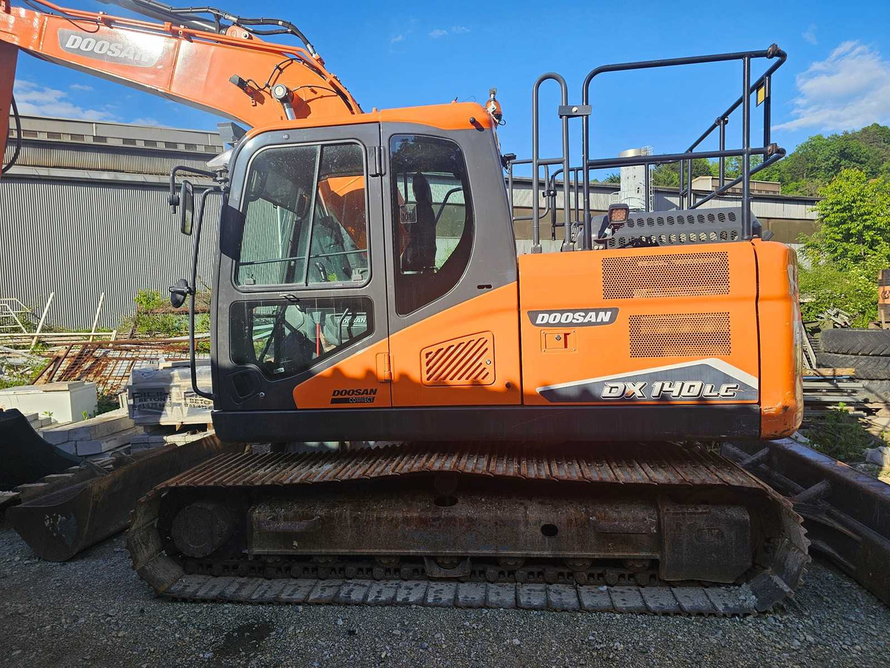 DOOSAN DX140LCR-7 - Ερπυστριοφόρος εκσκαφέας: φωτογραφία 3 DOOSAN DX140LCR-7 - Ερπυστριοφόρος εκσκαφέας: φωτογραφία 3