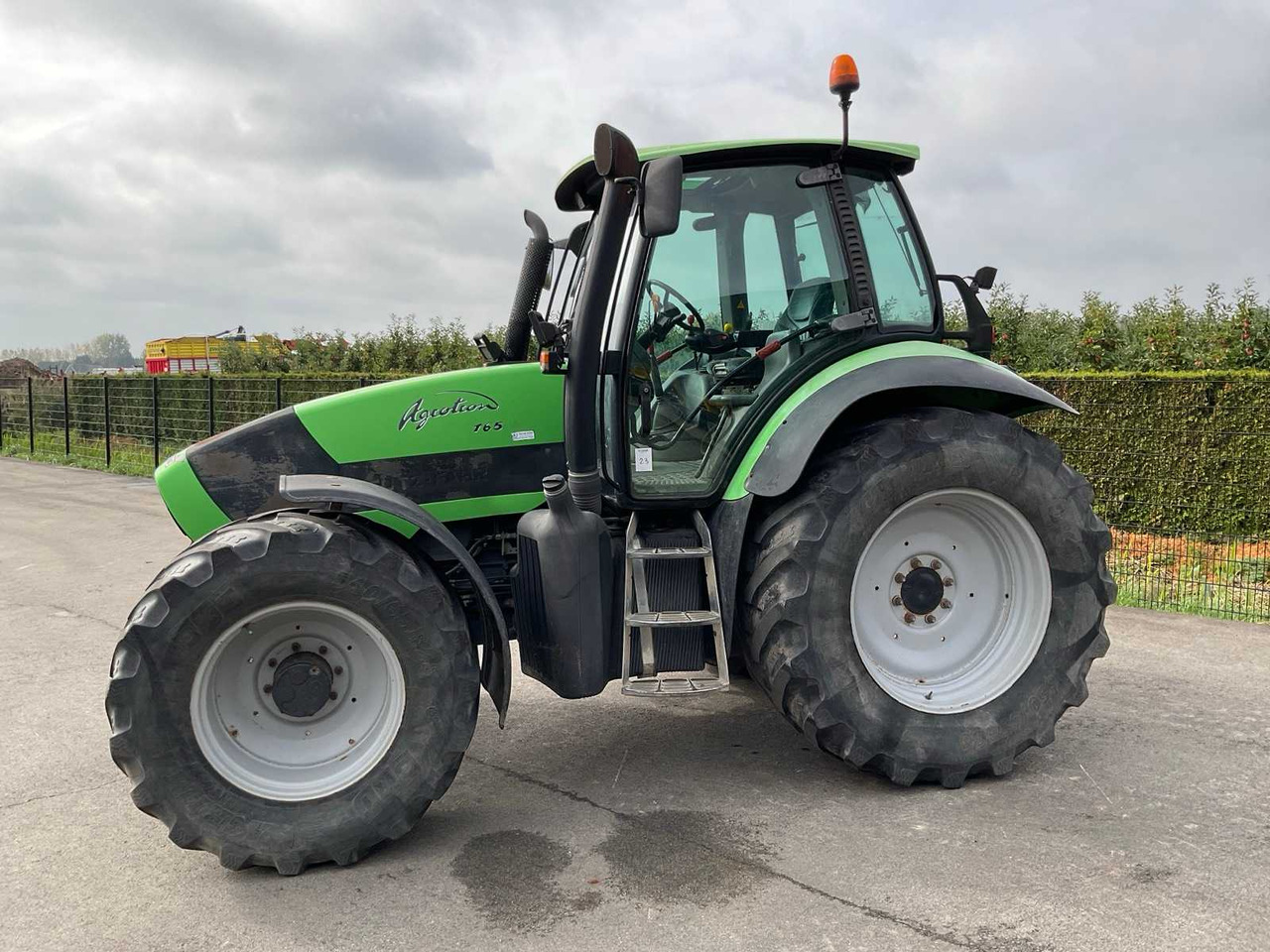 Deutz-Fahr Agrotron 165.7 - Τρακτέρ: φωτογραφία 3 Deutz-Fahr Agrotron 165.7 - Τρακτέρ: φωτογραφία 3