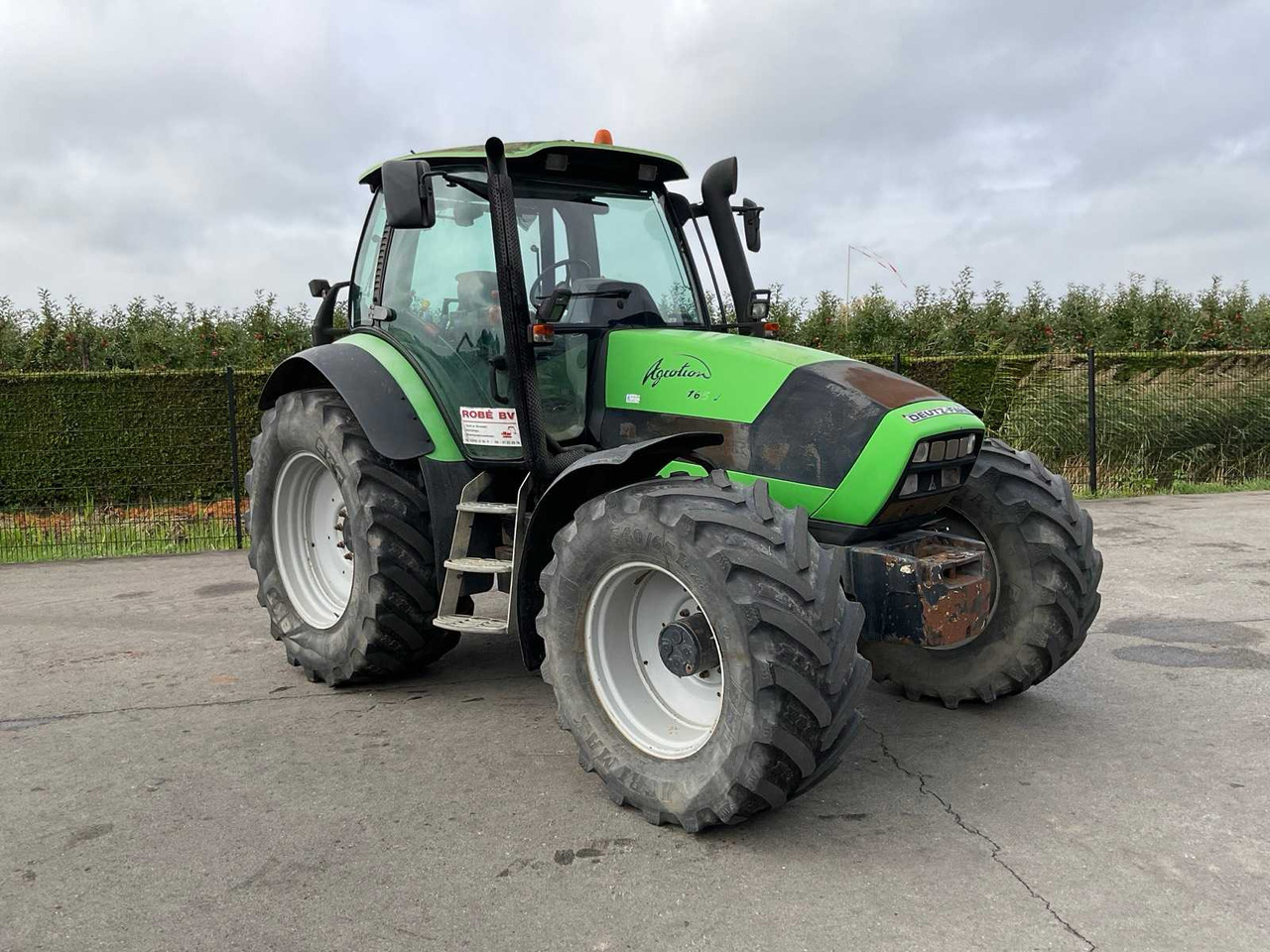 Deutz-Fahr Agrotron 165.7 - Τρακτέρ: φωτογραφία 1 Deutz-Fahr Agrotron 165.7 - Τρακτέρ: φωτογραφία 1