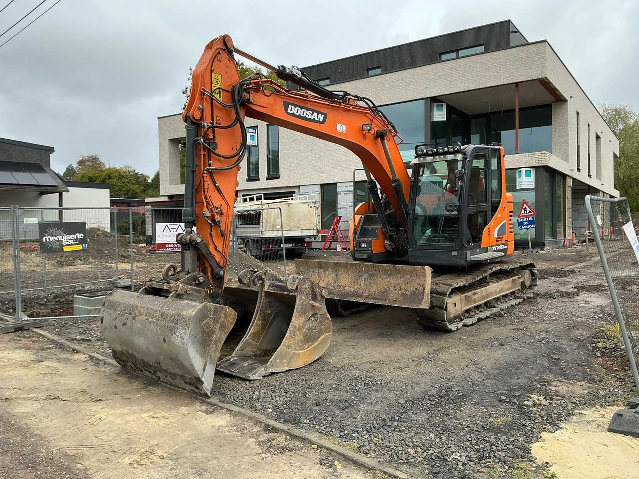 Doosan Crawler excavator Dx140lcr - Ερπυστριοφόρος εκσκαφέας: φωτογραφία 1 Doosan Crawler excavator Dx140lcr - Ερπυστριοφόρος εκσκαφέας: φωτογραφία 1