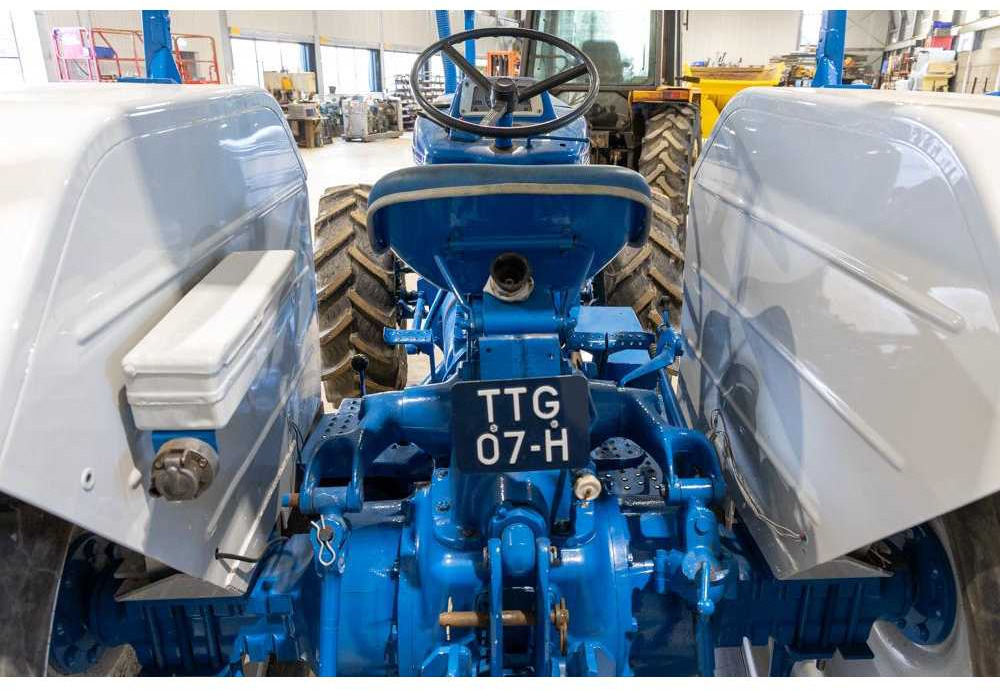 FORD - 5095 - 4-WHEEL DRIVE TRACTOR - Τρακτέρ: φωτογραφία 5 FORD - 5095 - 4-WHEEL DRIVE TRACTOR - Τρακτέρ: φωτογραφία 5