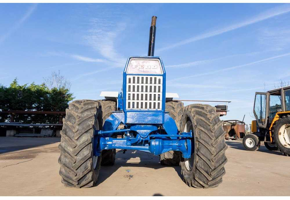 FORD - 8600 - 4-WHEEL DRIVE TRACTOR - 1972 - Τρακτέρ: φωτογραφία 2 FORD - 8600 - 4-WHEEL DRIVE TRACTOR - 1972 - Τρακτέρ: φωτογραφία 2